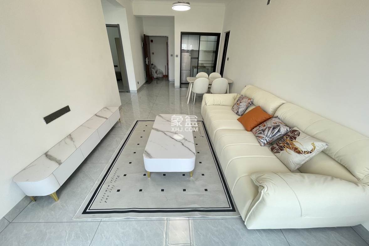 逸龙广场 1室0厅0卫 3800.0元/月 逸龙广场 1室0厅0卫 3800.0元/月室内图