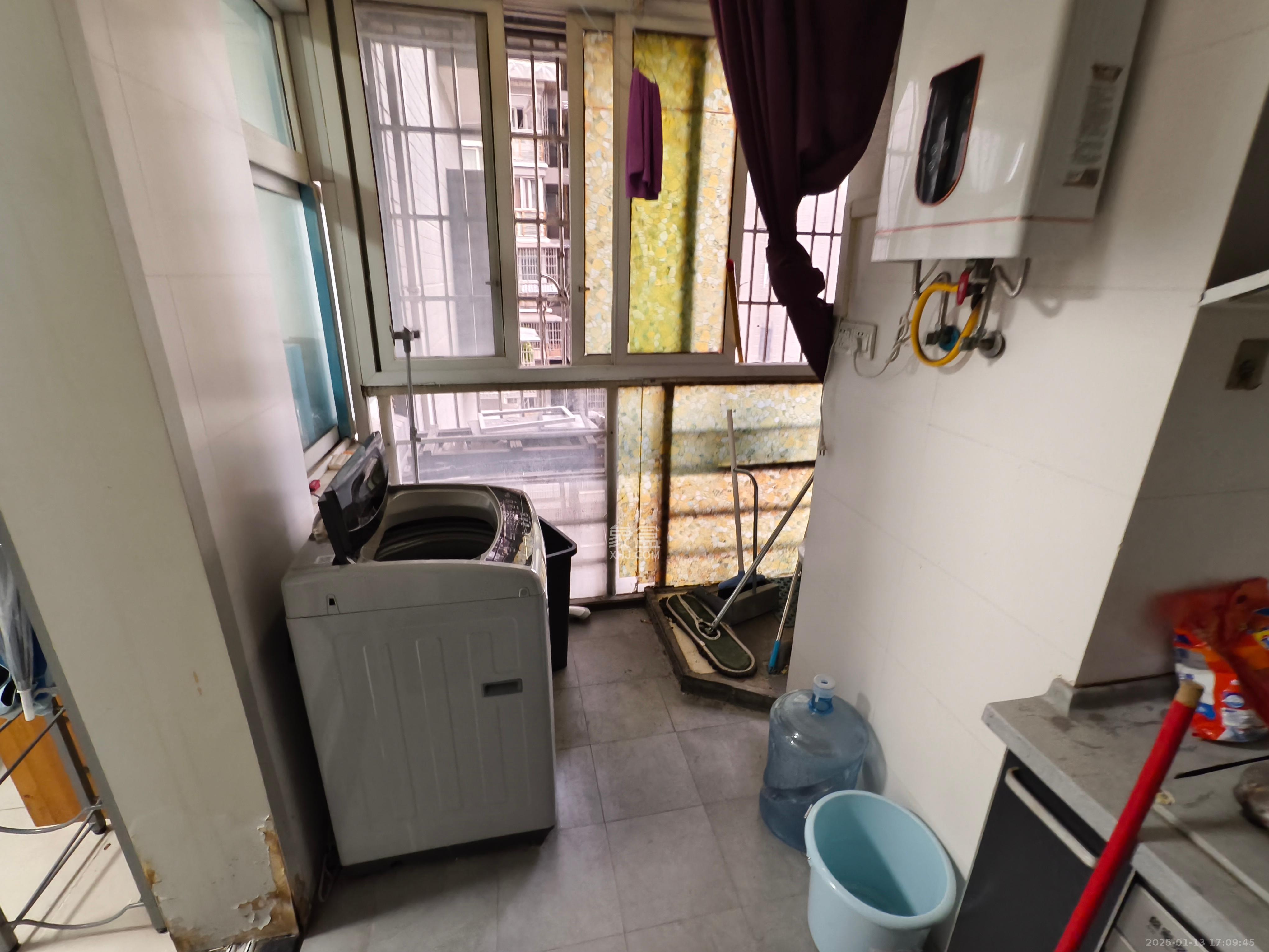 三王丽都  1室2厅1卫   4000.00元/月室内图