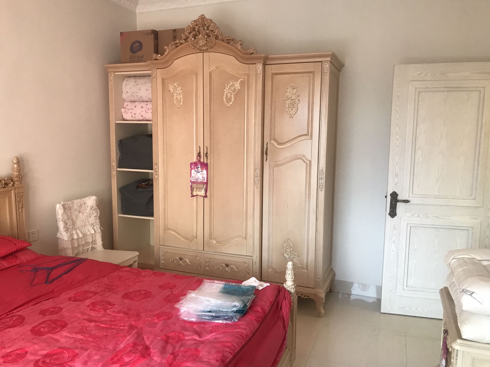 维多利亚花园  3室2厅1卫    162.0万 维多利亚花园  3室2厅1卫    162.0万室内图