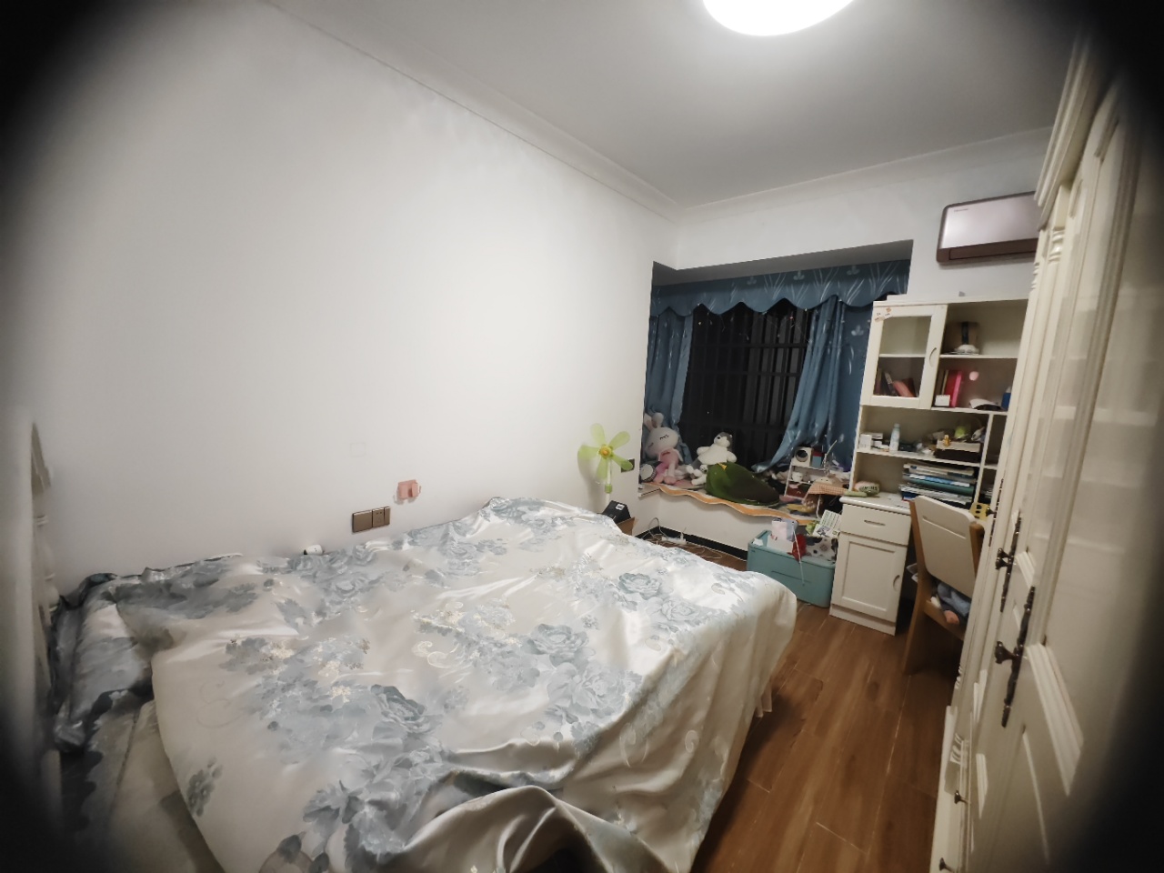 东汇西海岸 4室2厅2卫 165.0万 东汇西海岸 4室2厅2卫 165.0万室内图