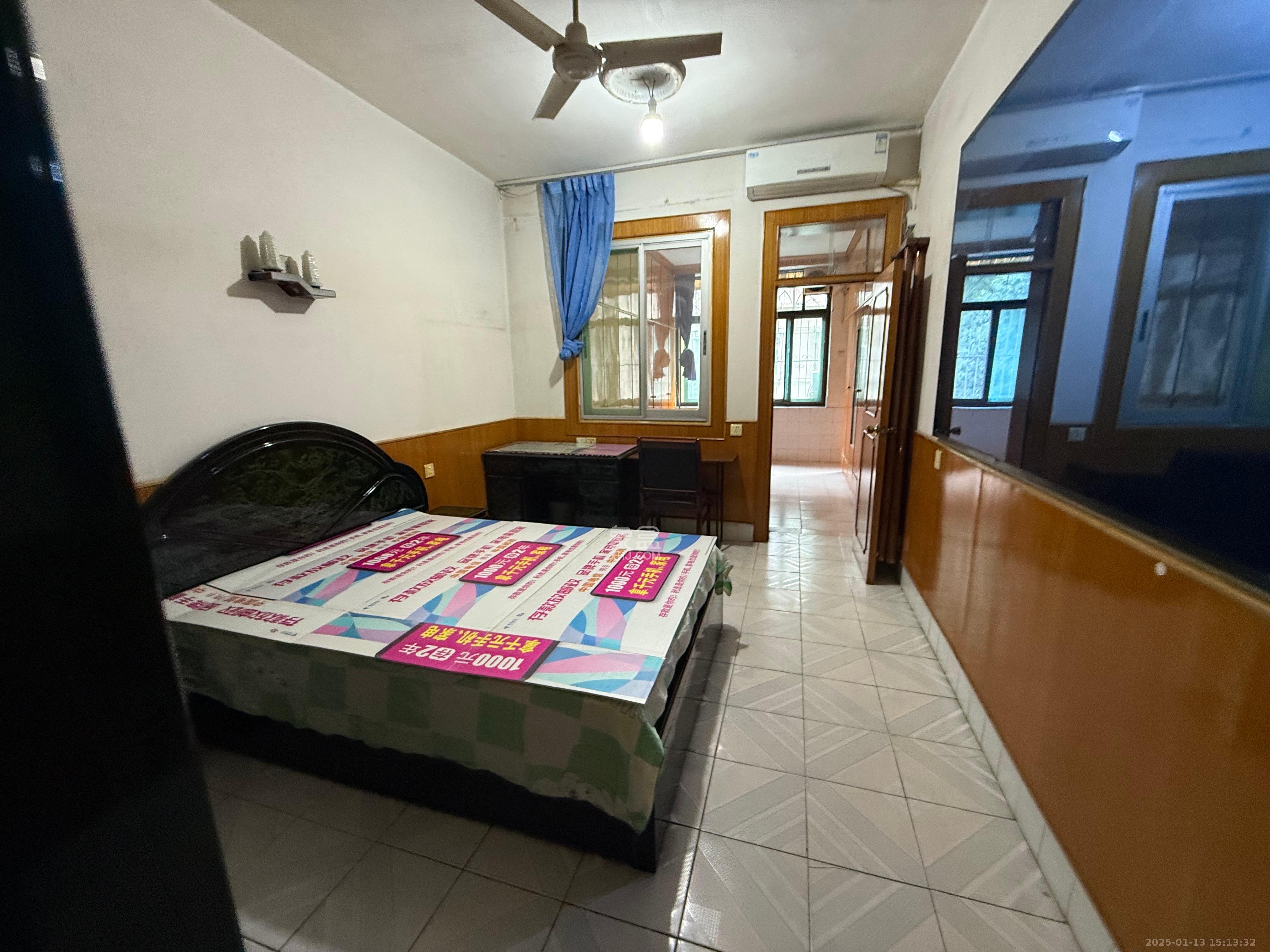 东塘电信宿舍 4室2厅1卫 1600.0元/月 东塘电信宿舍 4室2厅1卫 1600.0元/月室内图