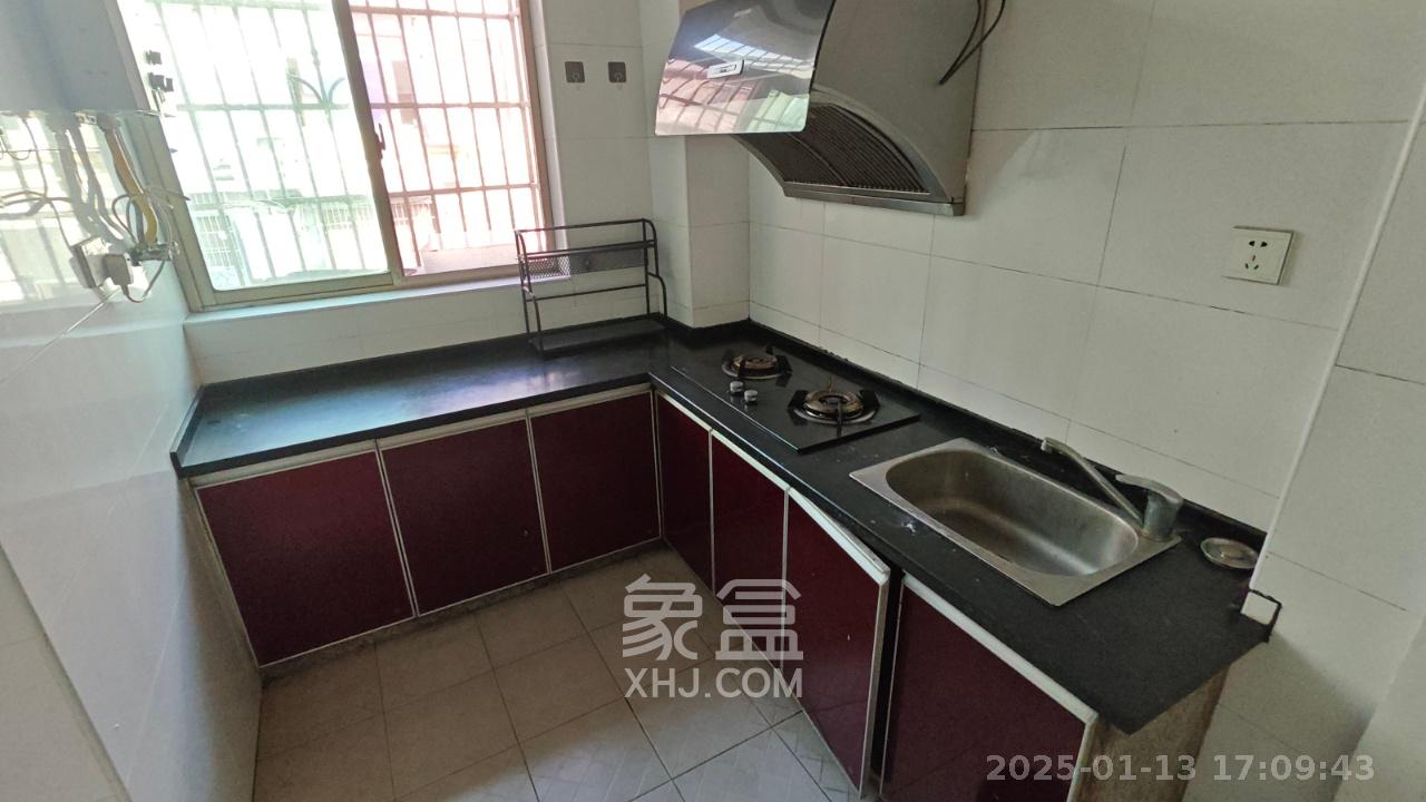 金桂小区一期 3室1厅1卫 1800.0元/月 金桂小区一期 3室1厅1卫 1800.0元/月室内图