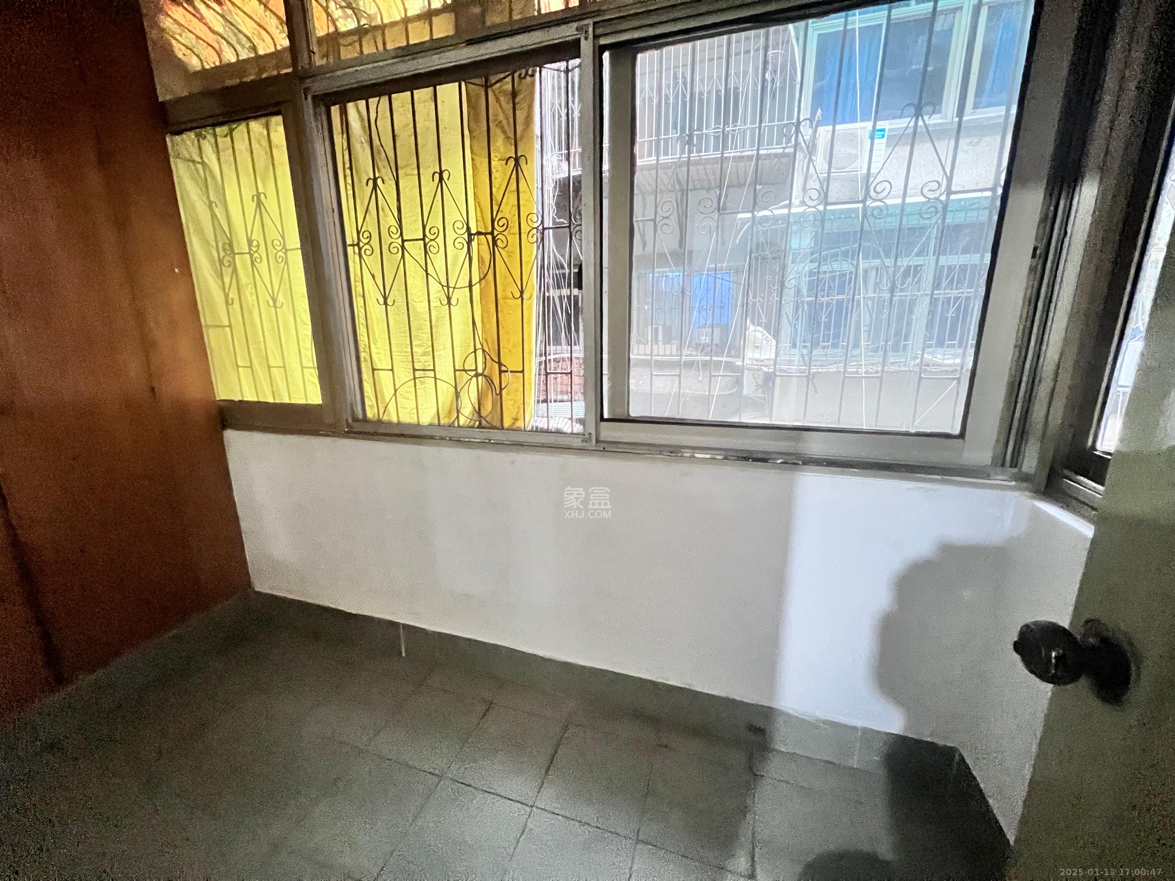 学宫街散盘 2室2厅1卫 2000.0元/月 学宫街散盘 2室2厅1卫 2000.0元/月室内图