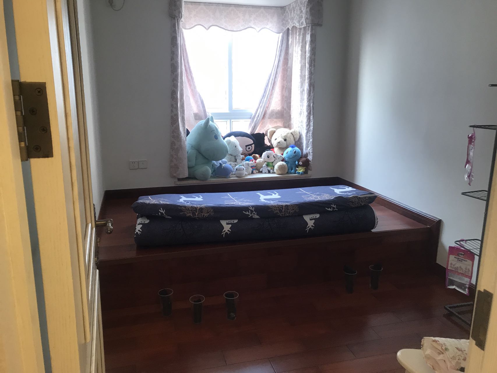 维多利亚花园  3室2厅1卫    162.0万 维多利亚花园  3室2厅1卫    162.0万室内图