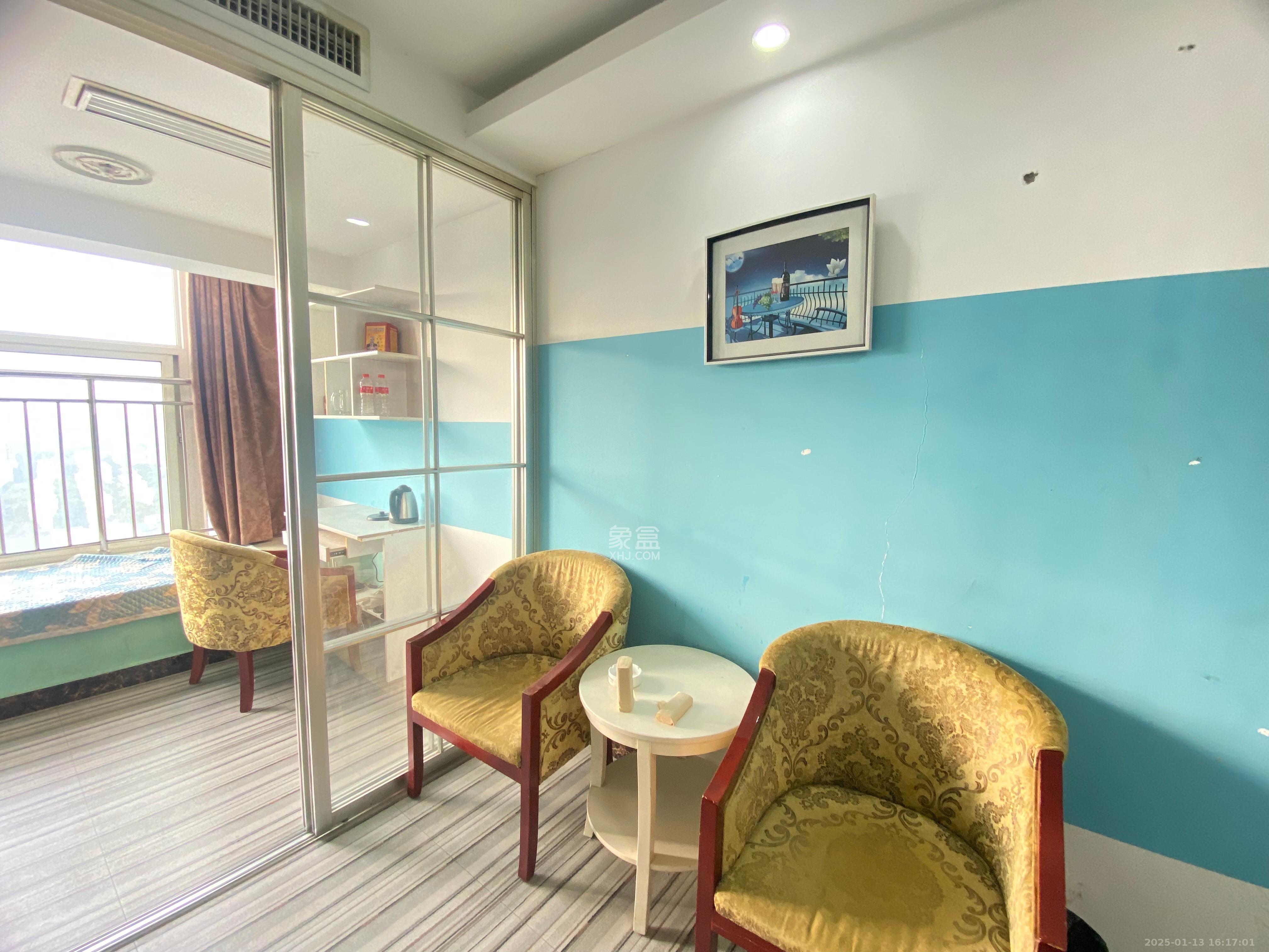 金色loft(鑫秋大厦) 2室1厅1卫 2000.0元/月 金色loft(鑫秋大厦) 2室1厅1卫 2000.0元/月室内图