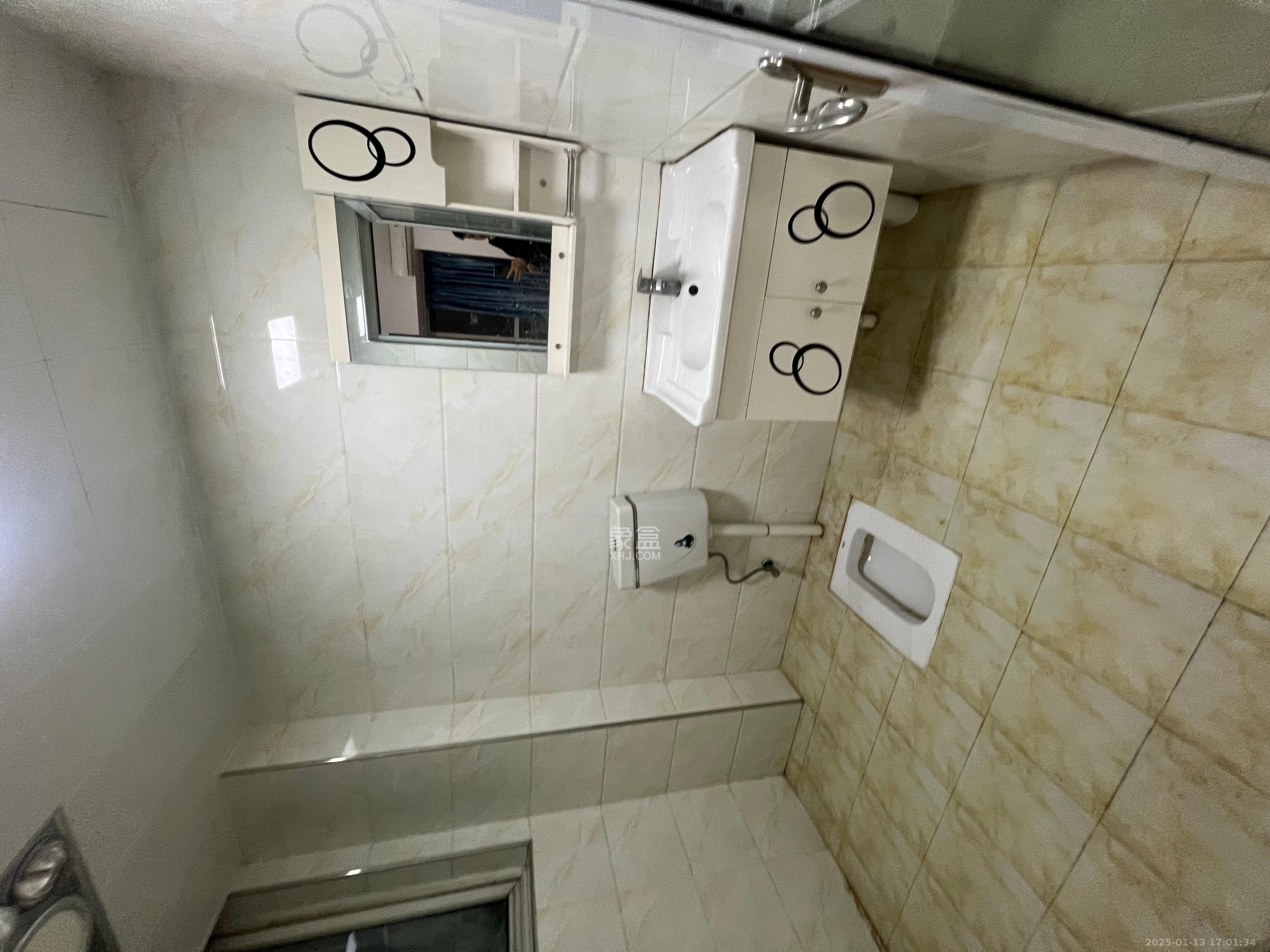 麓谷锦和园 2室1厅1卫 1800.0元/月 麓谷锦和园 2室1厅1卫 1800.0元/月室内图