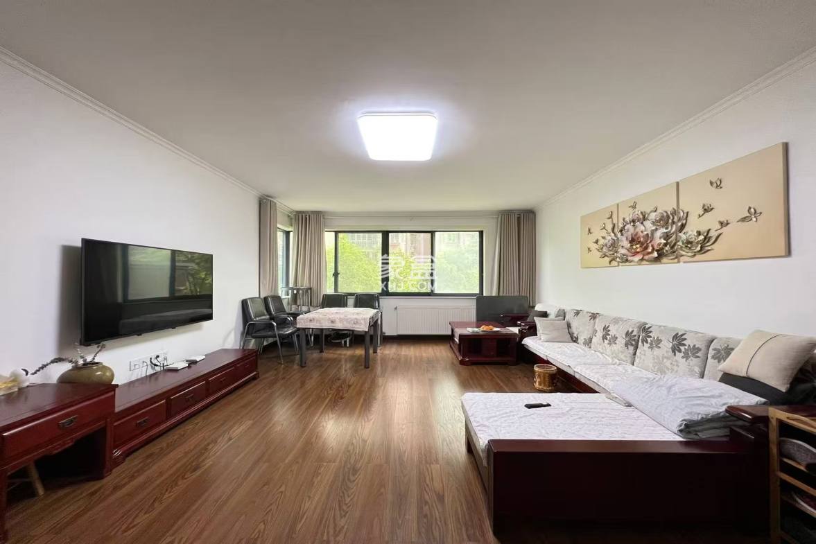 高尔夫紫龙郡 4室2厅2卫 2800.0元/月 高尔夫紫龙郡 4室2厅2卫 2800.0元/月室内图