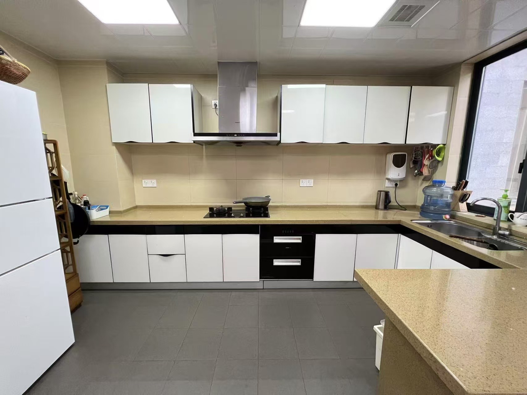 高尔夫紫龙郡 4室2厅2卫 2800.0元/月 高尔夫紫龙郡 4室2厅2卫 2800.0元/月室内图