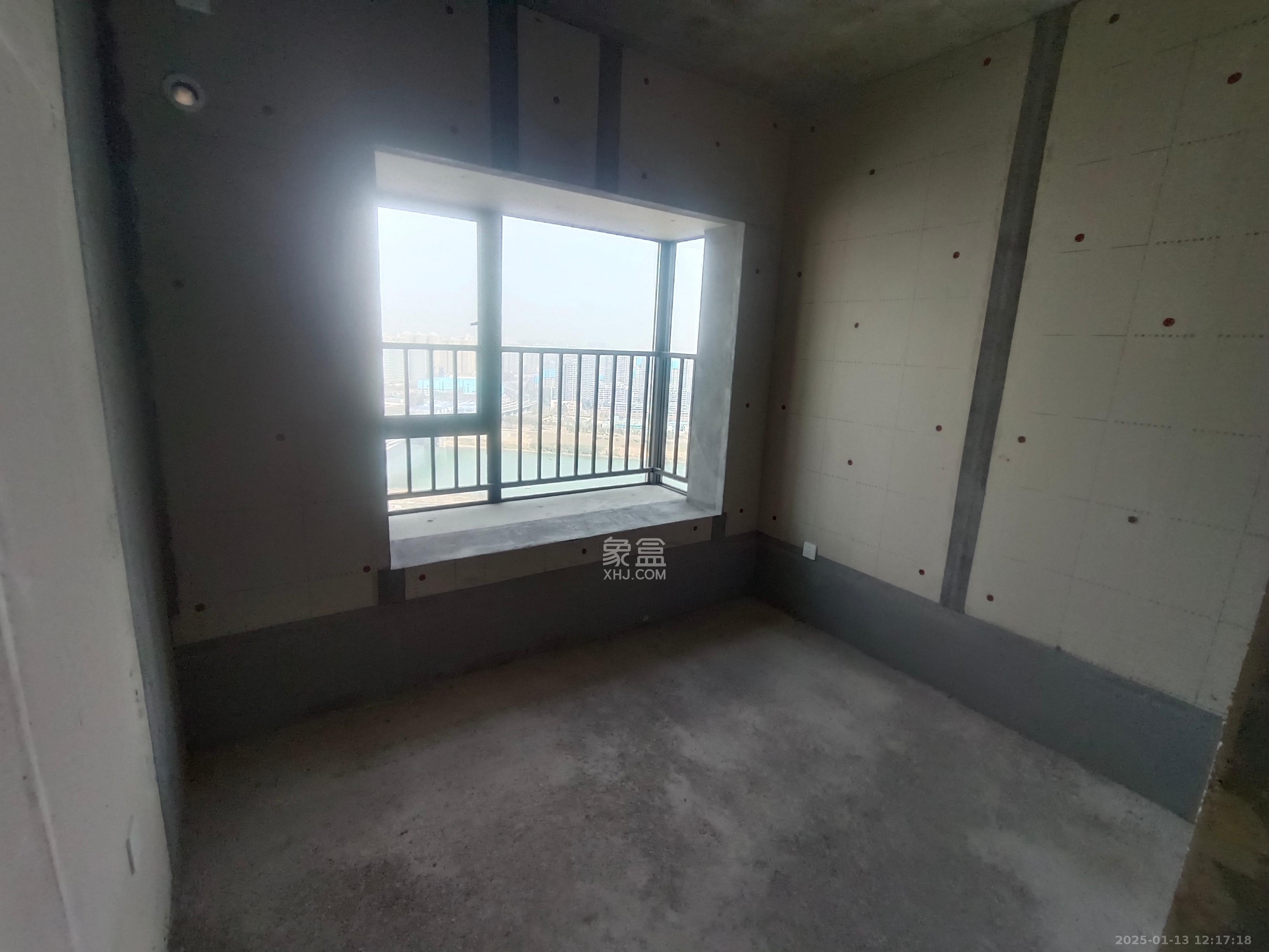 阳光城尚东湾嘉林苑 4室2厅2卫 2000.0元/月 阳光城尚东湾嘉林苑 4室2厅2卫 2000.0元/月室内图