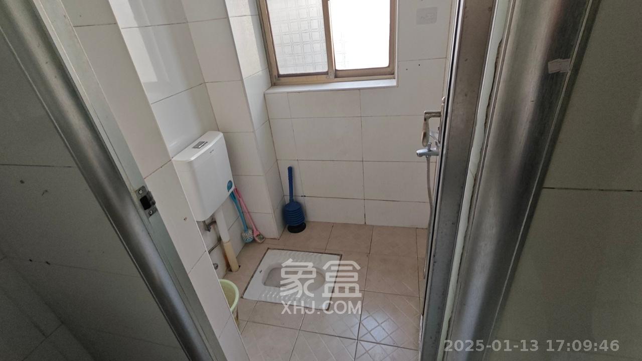 金桂小区一期  3室1厅1卫   1800.00元/月室内图