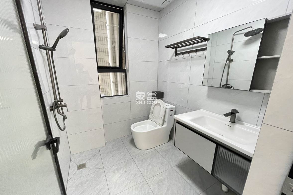 逸龙广场 1室0厅0卫 3800.0元/月 逸龙广场 1室0厅0卫 3800.0元/月室内图