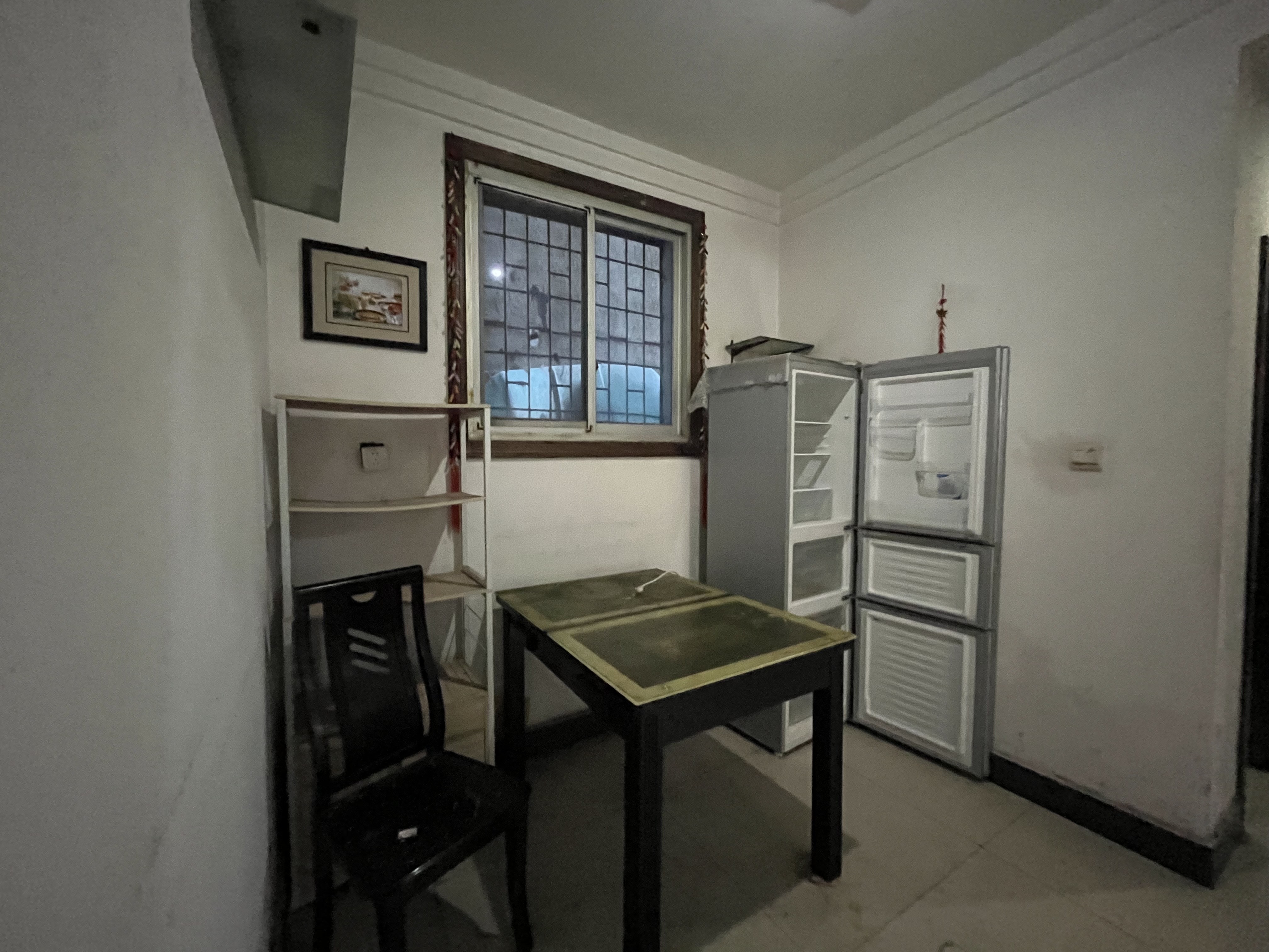 王家小区  3室2厅1卫    1300.0元/月室内图