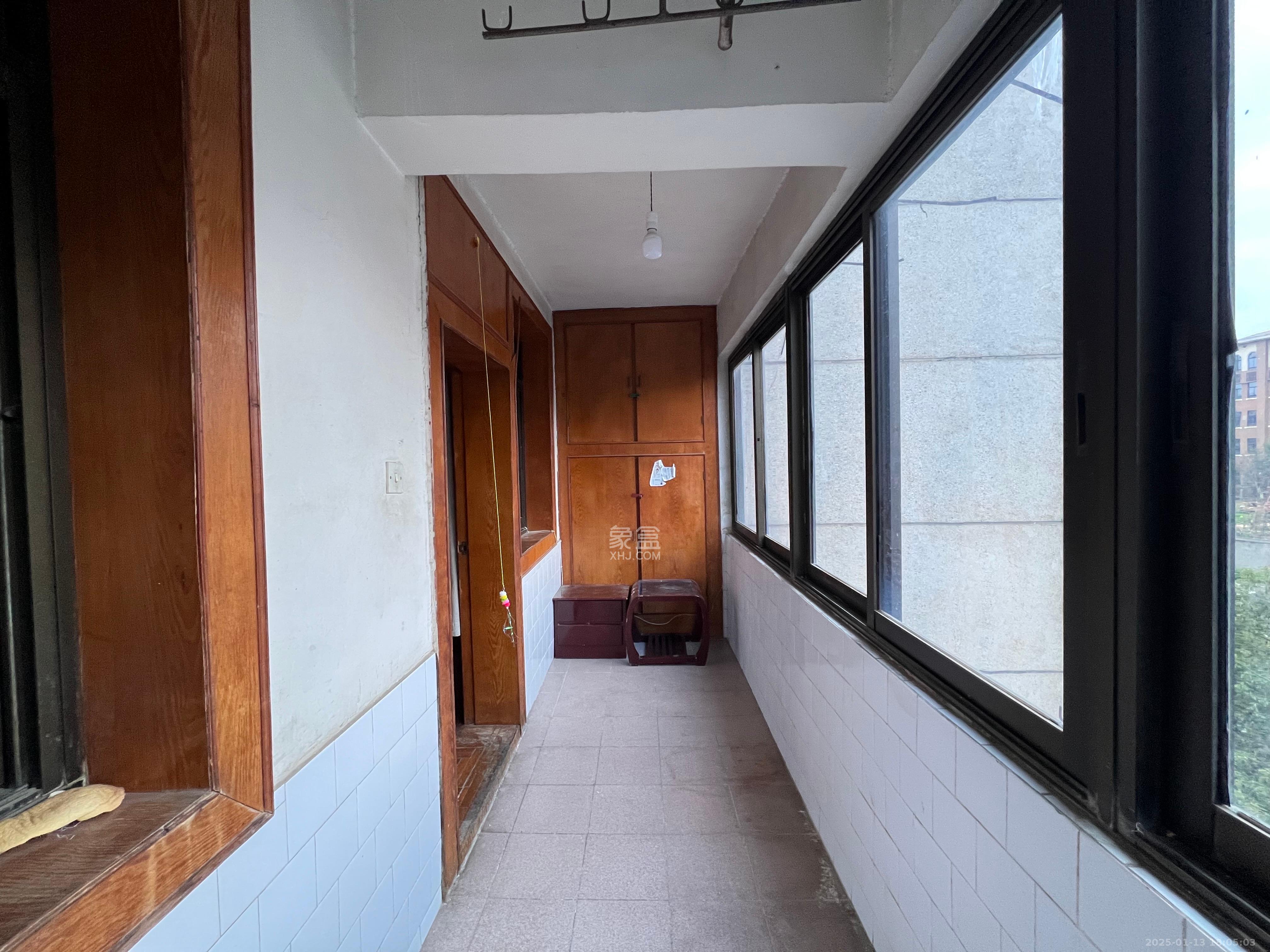 火把山小区 2室2厅1卫 900.0元/月 火把山小区 2室2厅1卫 900.0元/月室内图