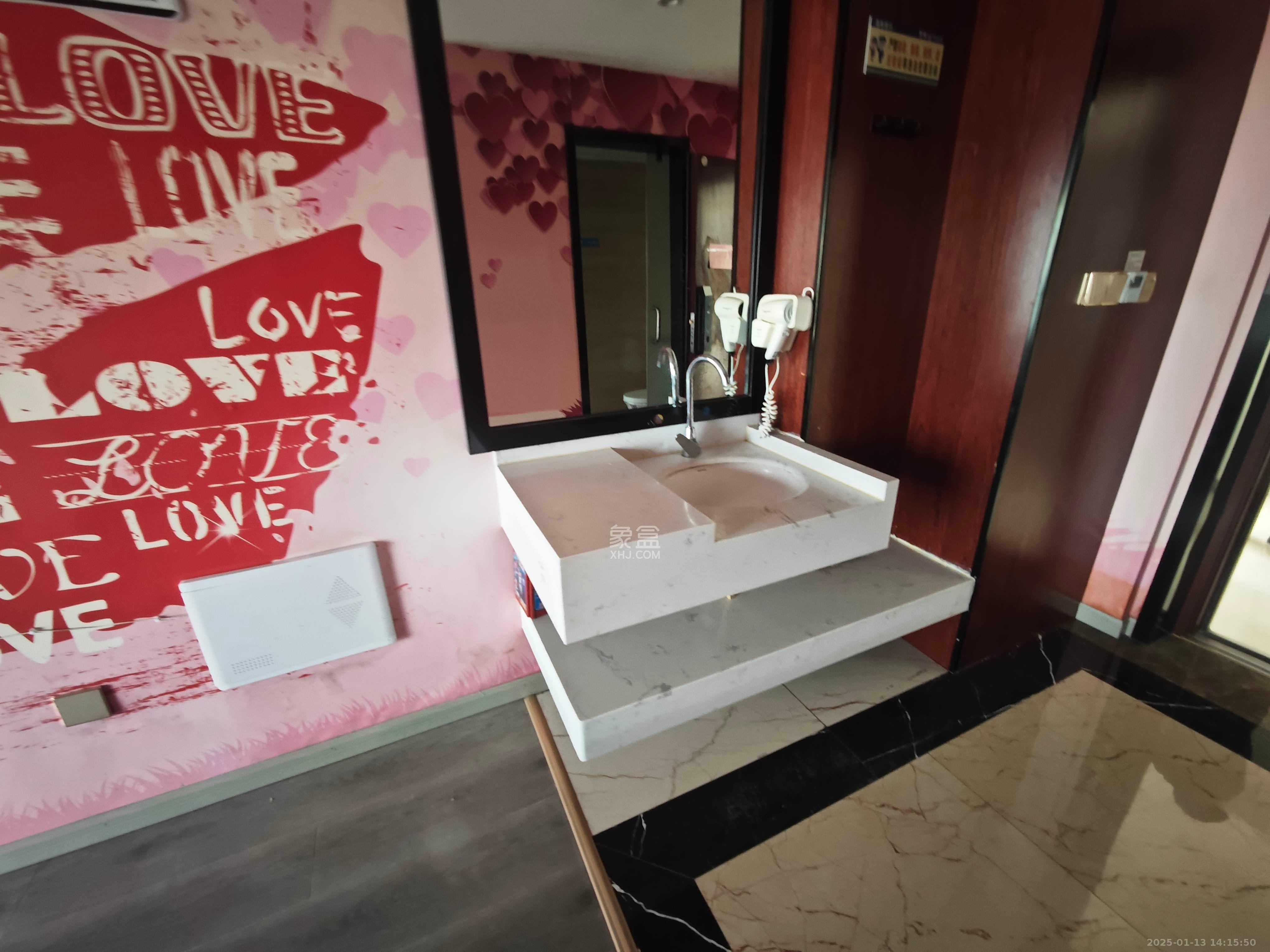 达美美立方 1室1厅1卫 1400.0元/月 达美美立方 1室1厅1卫 1400.0元/月室内图