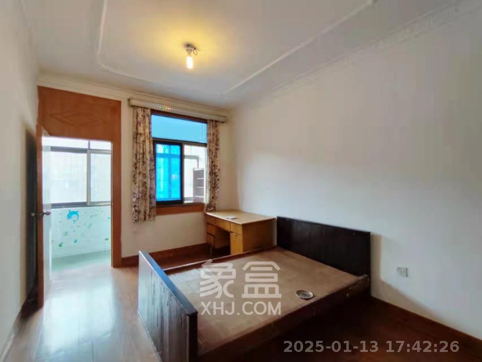 交警大队宿舍 3室2厅1卫 1200.0元/月 交警大队宿舍 3室2厅1卫 1200.0元/月室内图