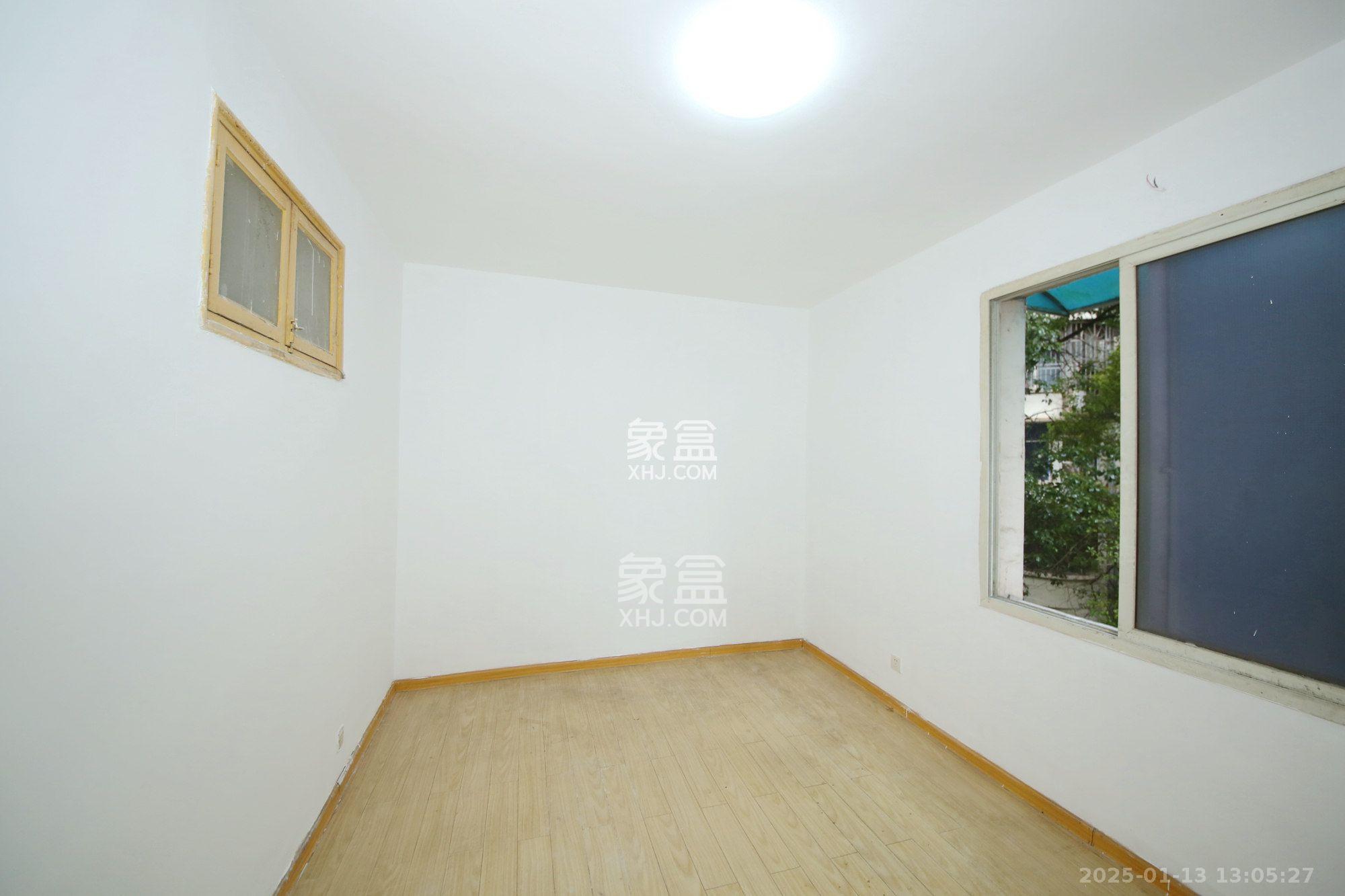 市直属机关宿舍  3室1厅0卫   1800.00元/月室内图