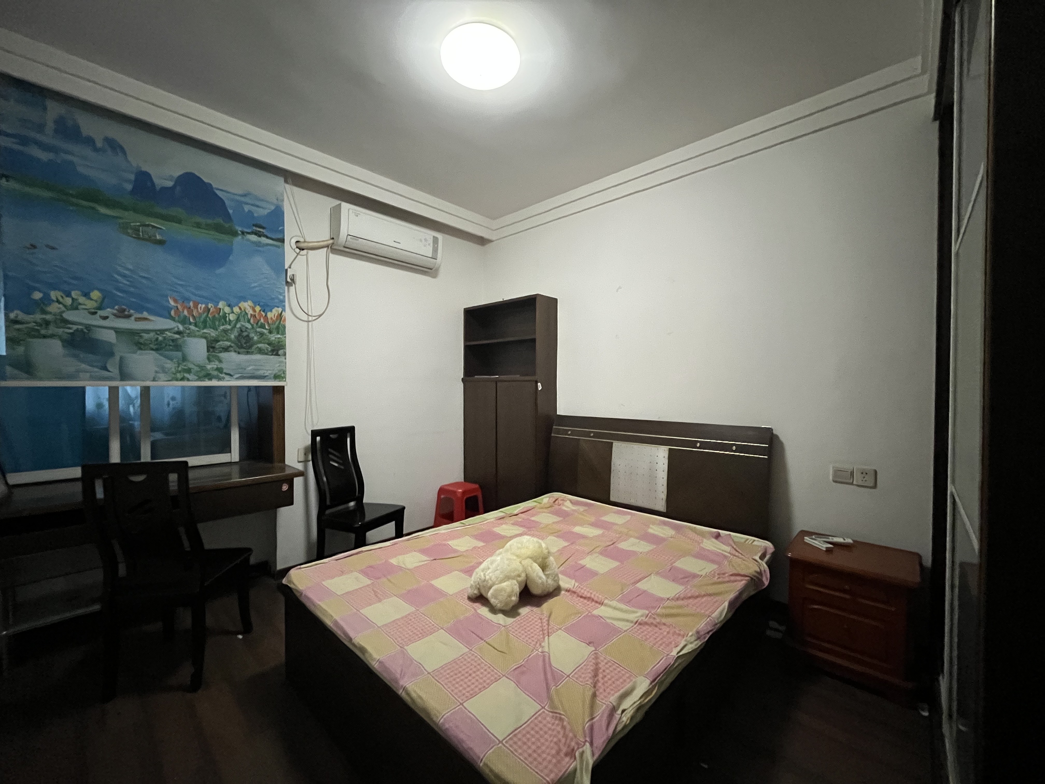 王家小区 3室2厅1卫 1300.0元/月 王家小区 3室2厅1卫 1300.0元/月室内图