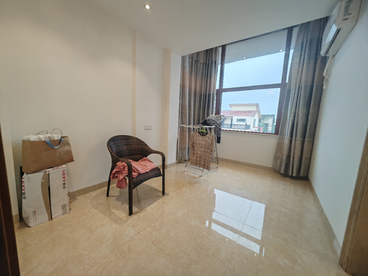 昌茂西雅图·丽湾  6室3厅6卫    1110.0万 昌茂西雅图·丽湾  6室3厅6卫    1110.0万室内图