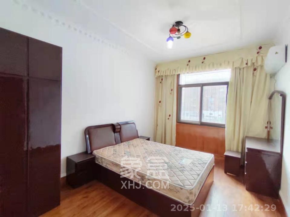 交警大队宿舍 3室2厅1卫 1200.0元/月 交警大队宿舍 3室2厅1卫 1200.0元/月室内图