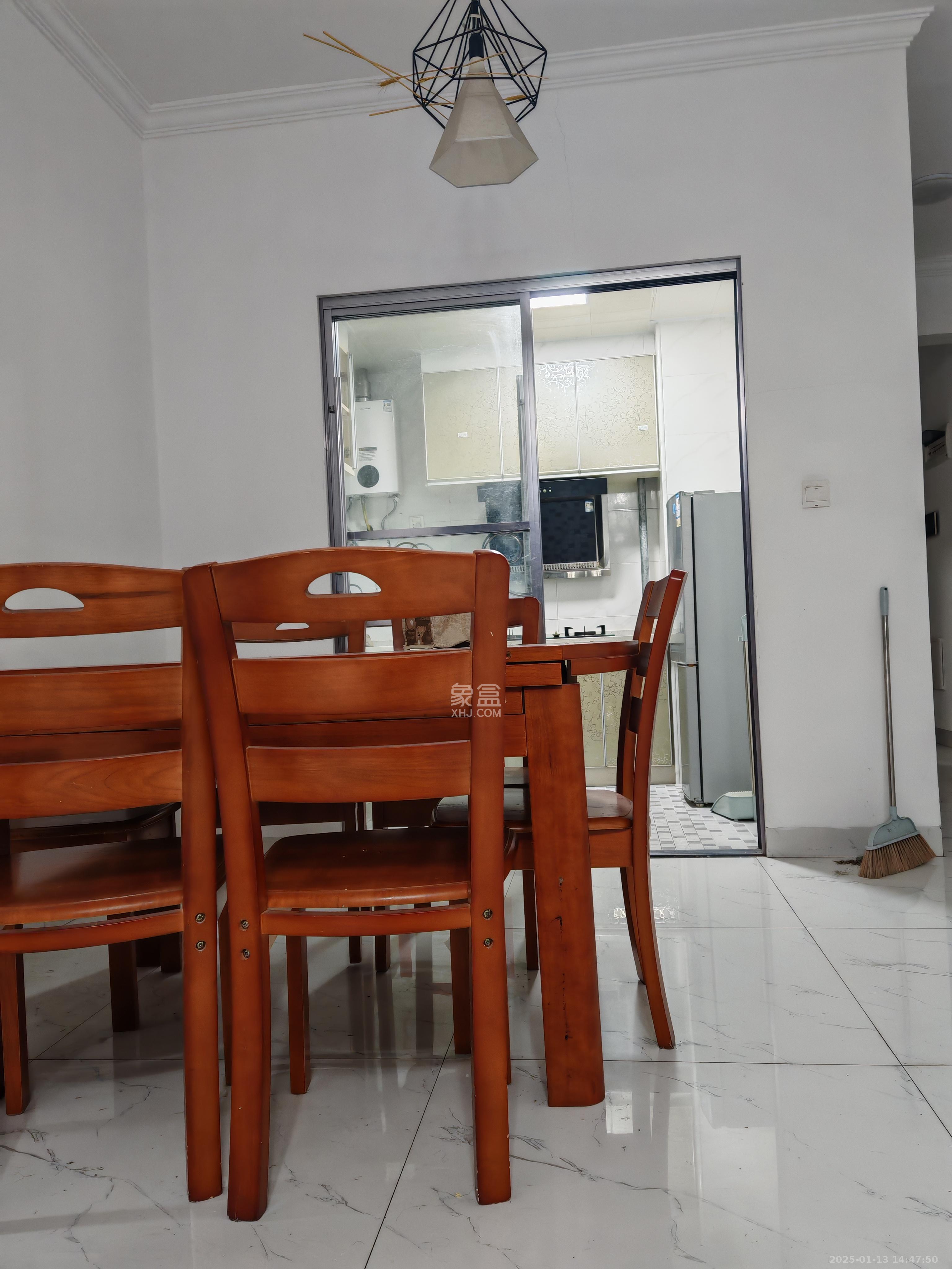 金湘苑(星澜之悦) 3室2厅1卫 1600.0元/月 金湘苑(星澜之悦) 3室2厅1卫 1600.0元/月室内图