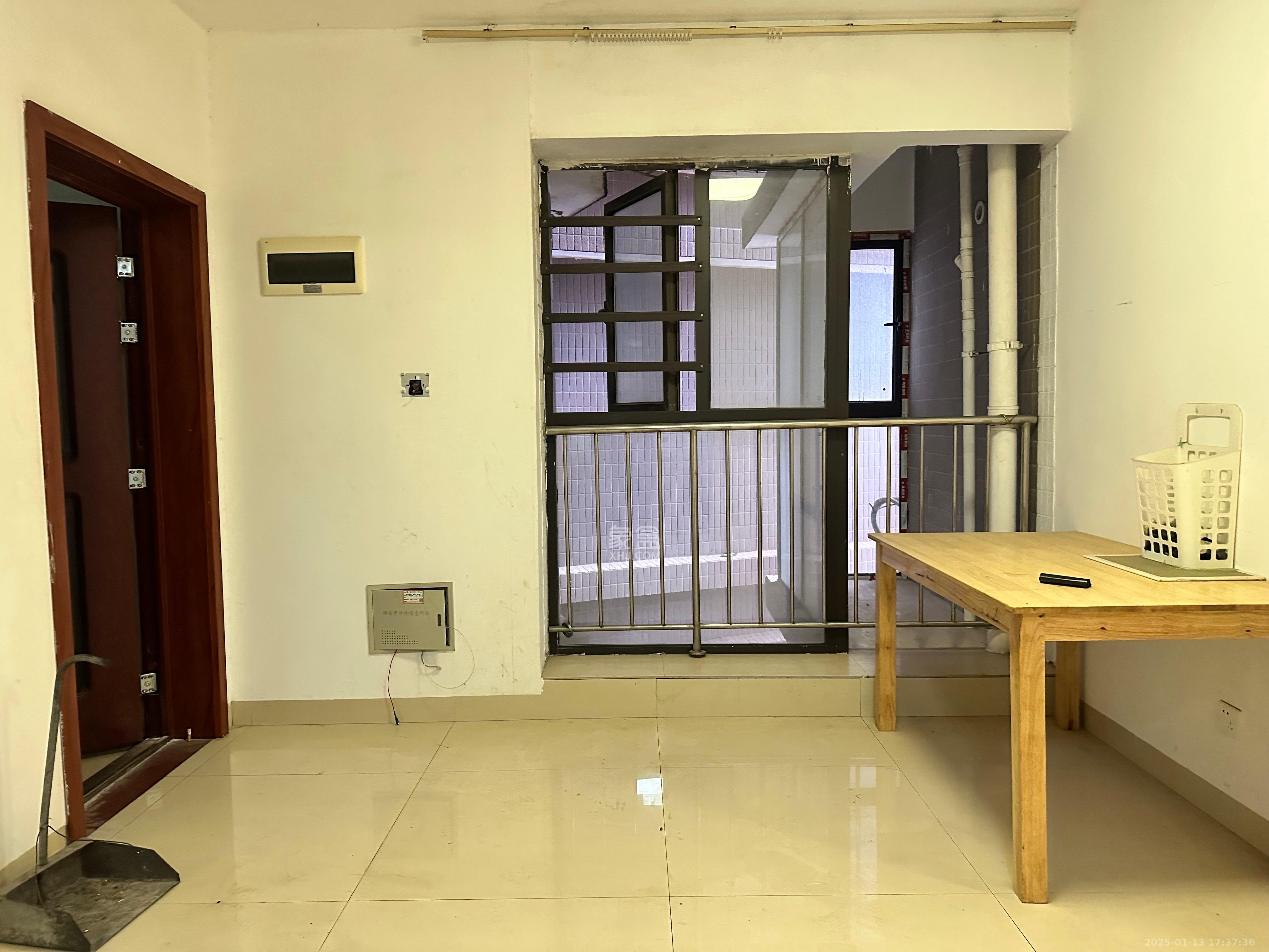 润和紫郡一期 2室2厅1卫 1600.0元/月 润和紫郡一期 2室2厅1卫 1600.0元/月室内图