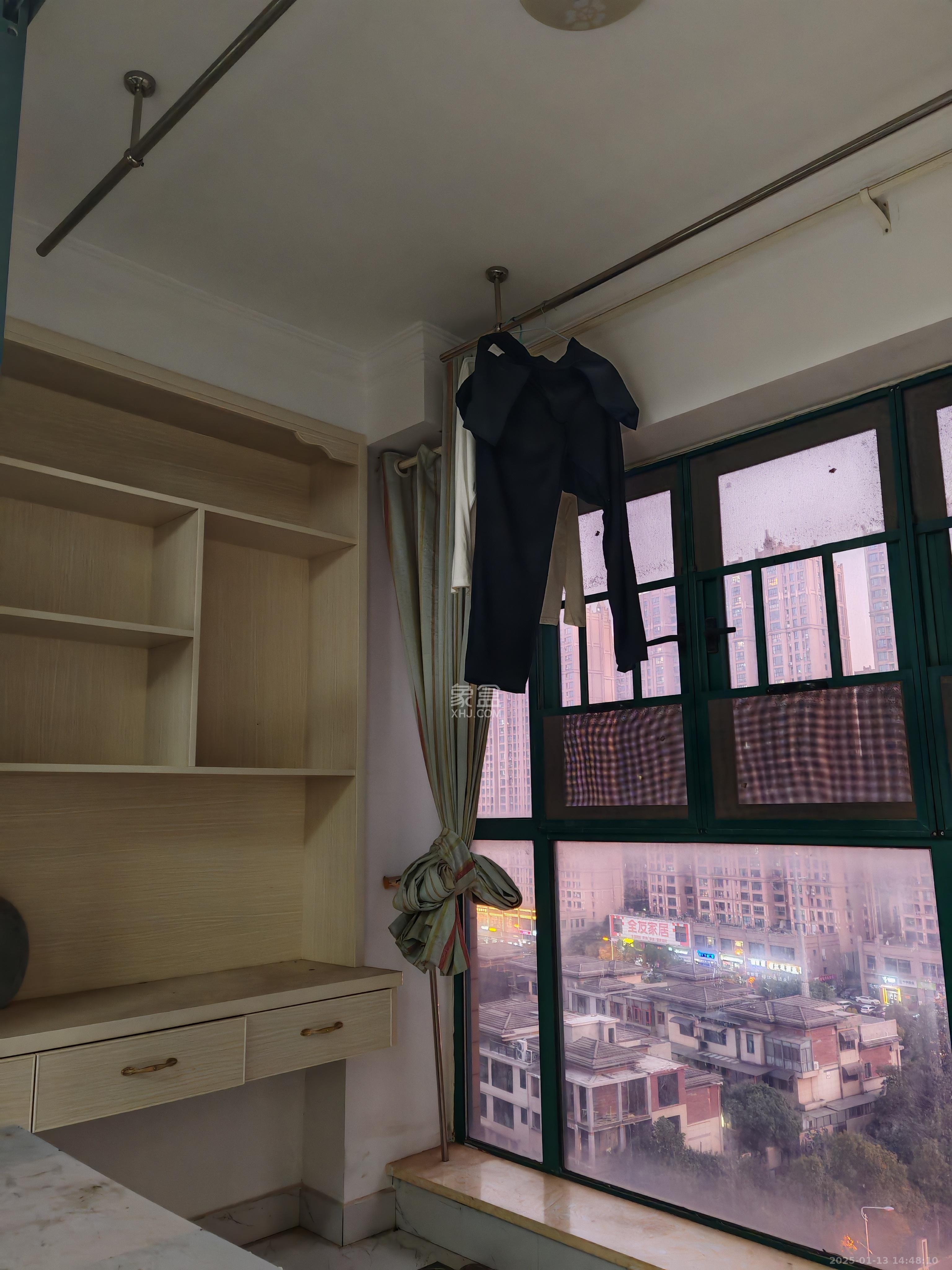 金湘苑(星澜之悦) 3室2厅1卫 1600.0元/月 金湘苑(星澜之悦) 3室2厅1卫 1600.0元/月室内图