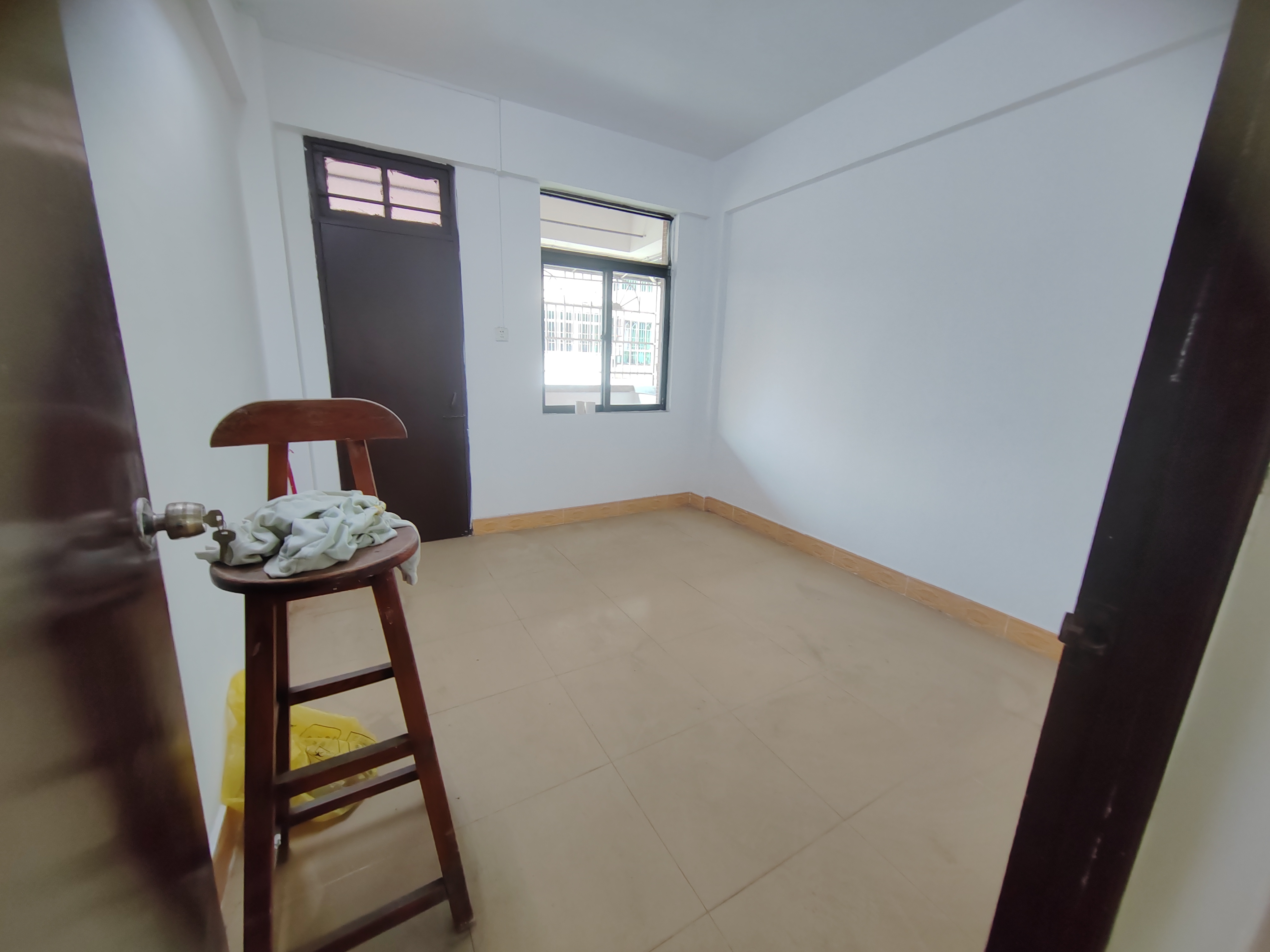 第一砖厂宿舍  3室2厅1卫    110.0万 第一砖厂宿舍  3室2厅1卫    110.0万厨房