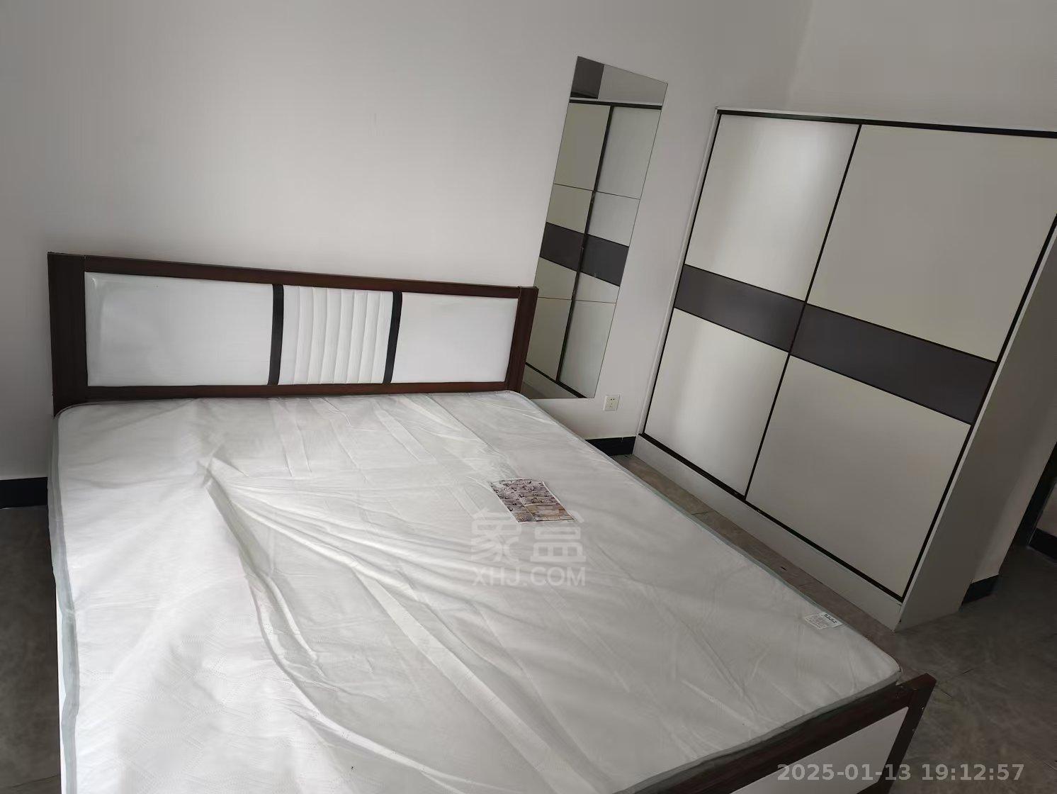 望云印象 3室2厅1卫 2000.0元/月 望云印象 3室2厅1卫 2000.0元/月室内图