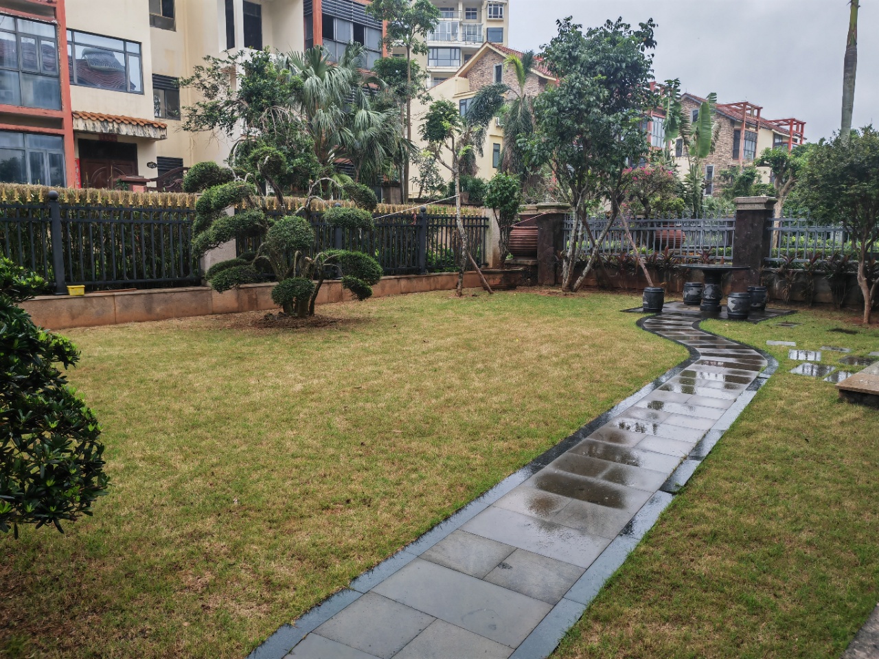 昌茂西雅图·丽湾  6室3厅6卫    1110.0万 昌茂西雅图·丽湾  6室3厅6卫    1110.0万室内图