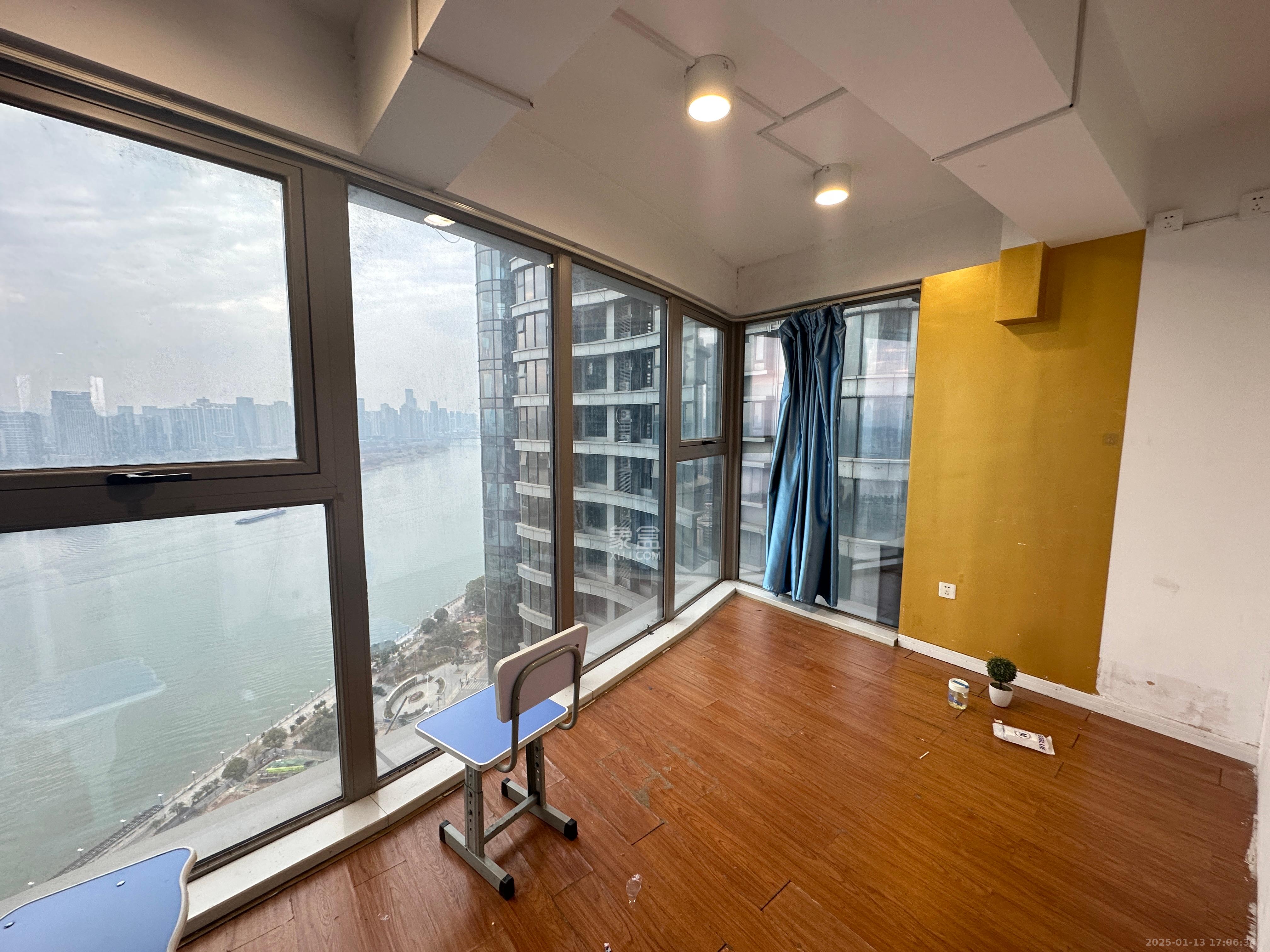 潮宗御苑 4室2厅2卫 7500.0元/月 潮宗御苑 4室2厅2卫 7500.0元/月室内图