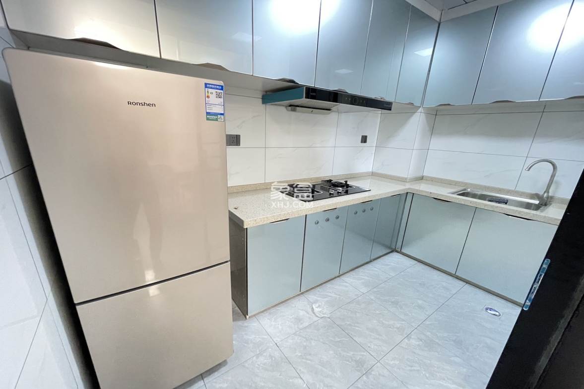 逸龙广场 1室0厅0卫 3800.0元/月 逸龙广场 1室0厅0卫 3800.0元/月室内图