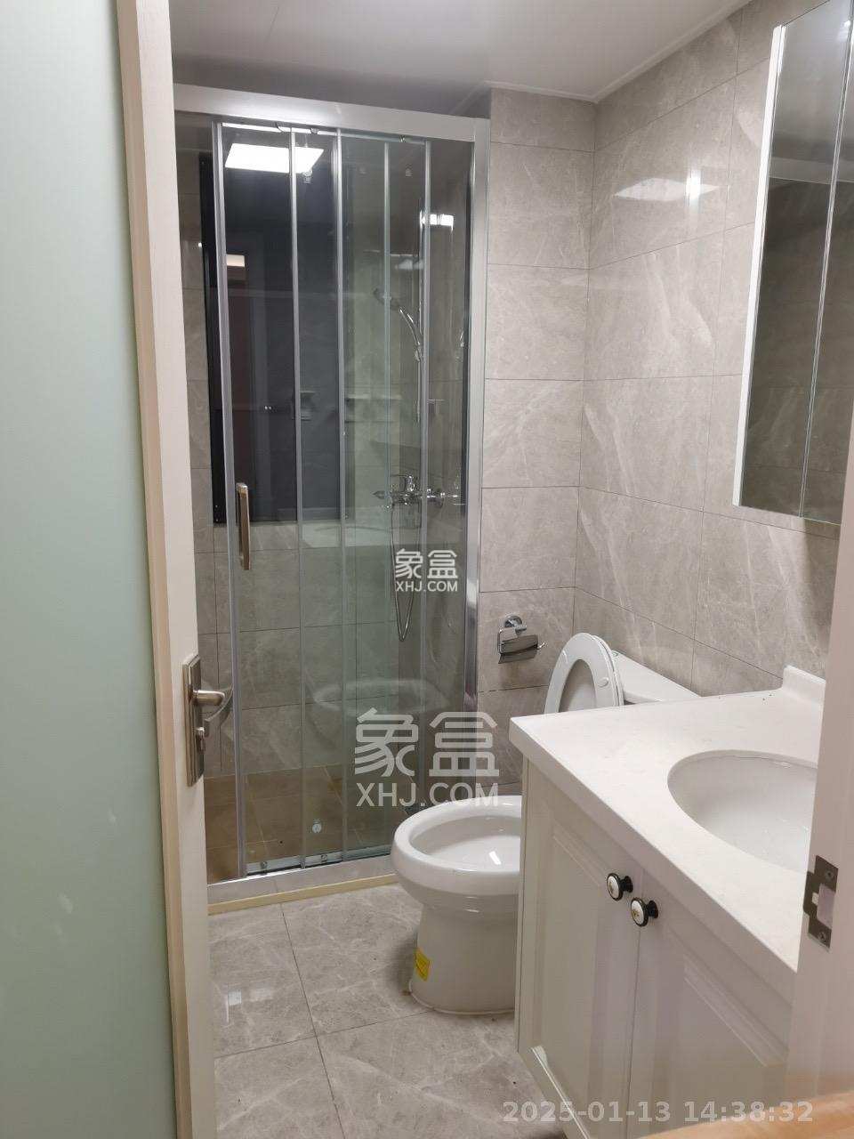 中海珑悦府 4室2厅2卫 3500.0元/月 中海珑悦府 4室2厅2卫 3500.0元/月室内图