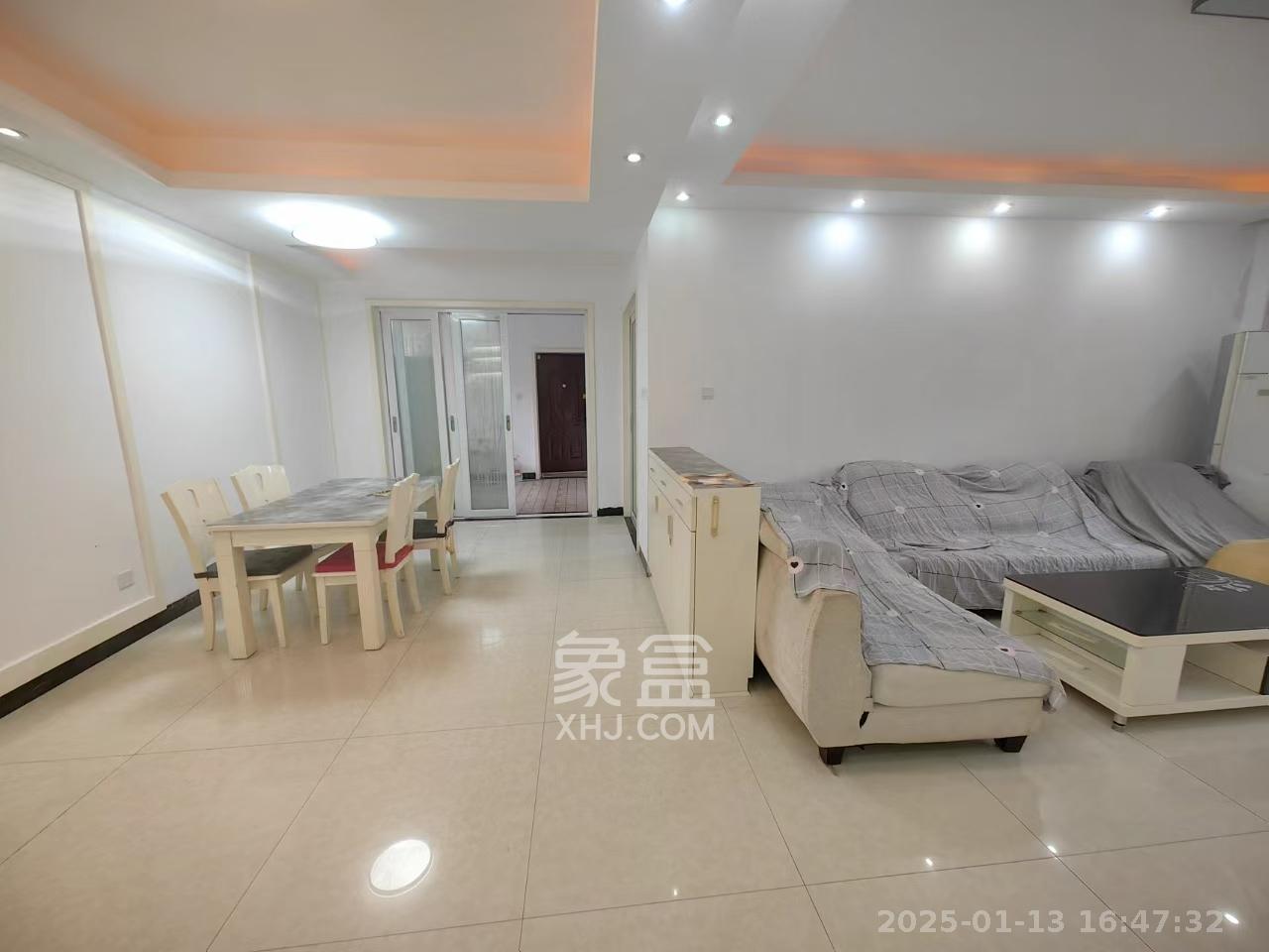 湘府名邸（同力家园）  3室2厅2卫   2500.00元/月室内图
