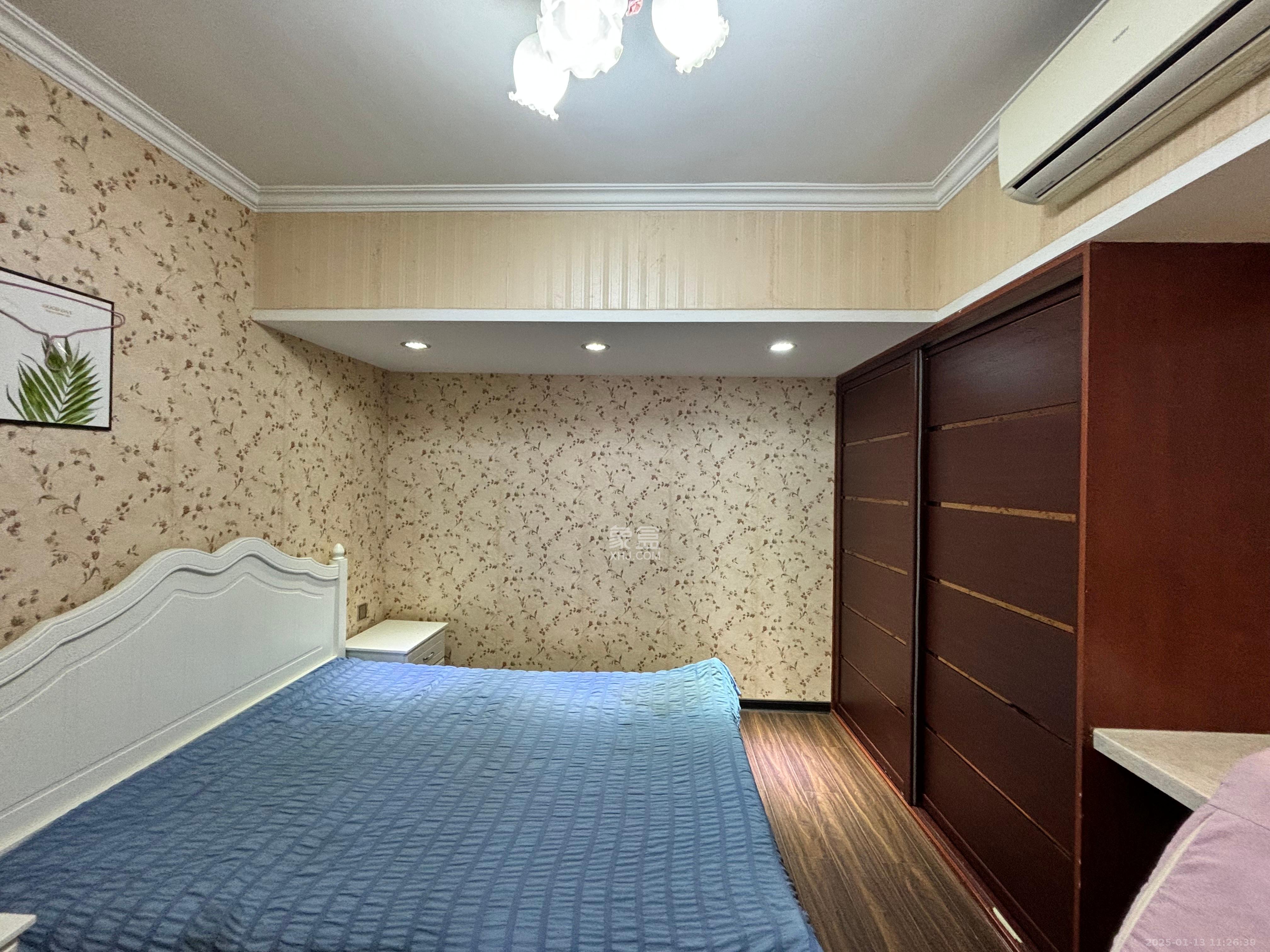 金色loft(鑫秋大厦) 2室2厅2卫 2200.0元/月 金色loft(鑫秋大厦) 2室2厅2卫 2200.0元/月室内图