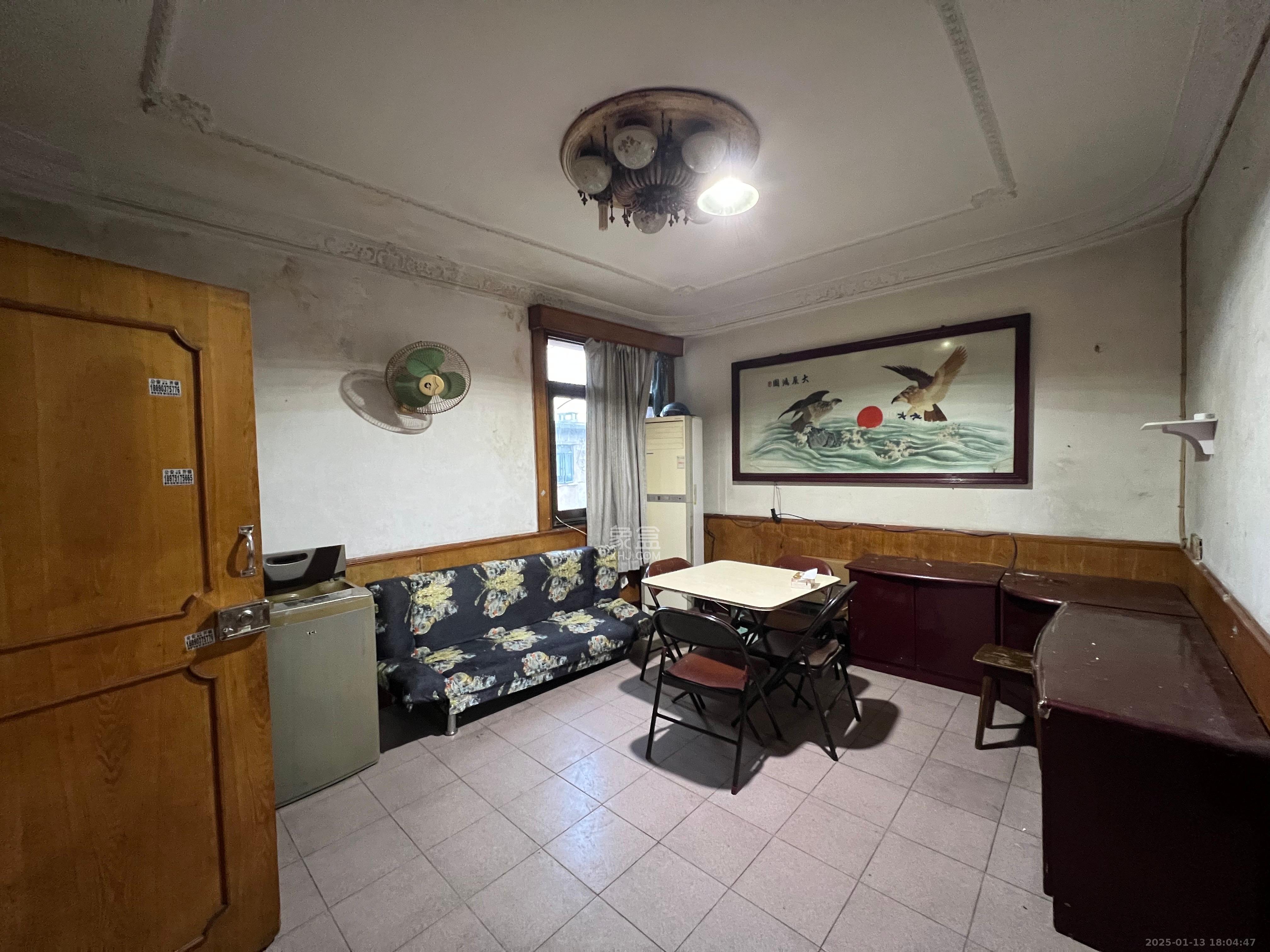 火把山小区 2室2厅1卫 900.0元/月 火把山小区 2室2厅1卫 900.0元/月室内图