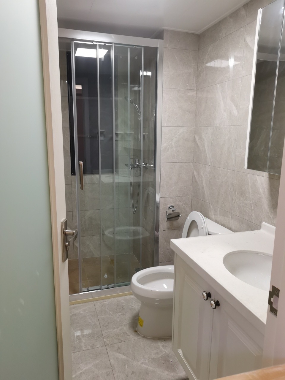 中海珑悦府 4室2厅2卫 3500.0元/月 中海珑悦府 4室2厅2卫 3500.0元/月户型图