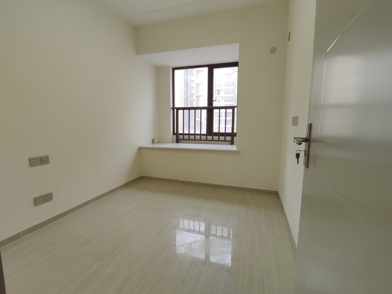 鲁能海蓝园筑  3室2厅1卫    115.0万 鲁能海蓝园筑  3室2厅1卫    115.0万室内图