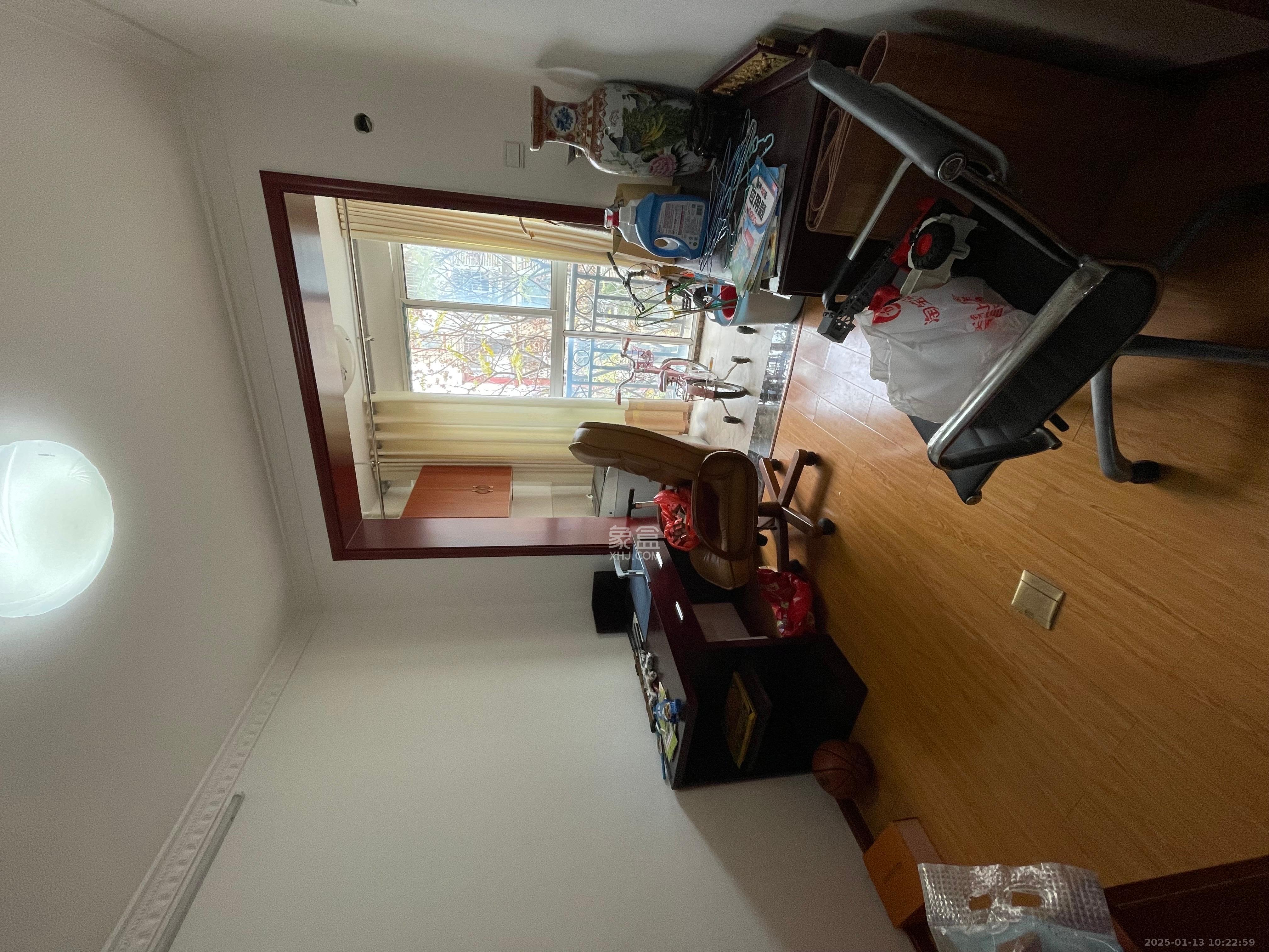 枫华府第  3室2厅2卫   1900.00元/月室内图