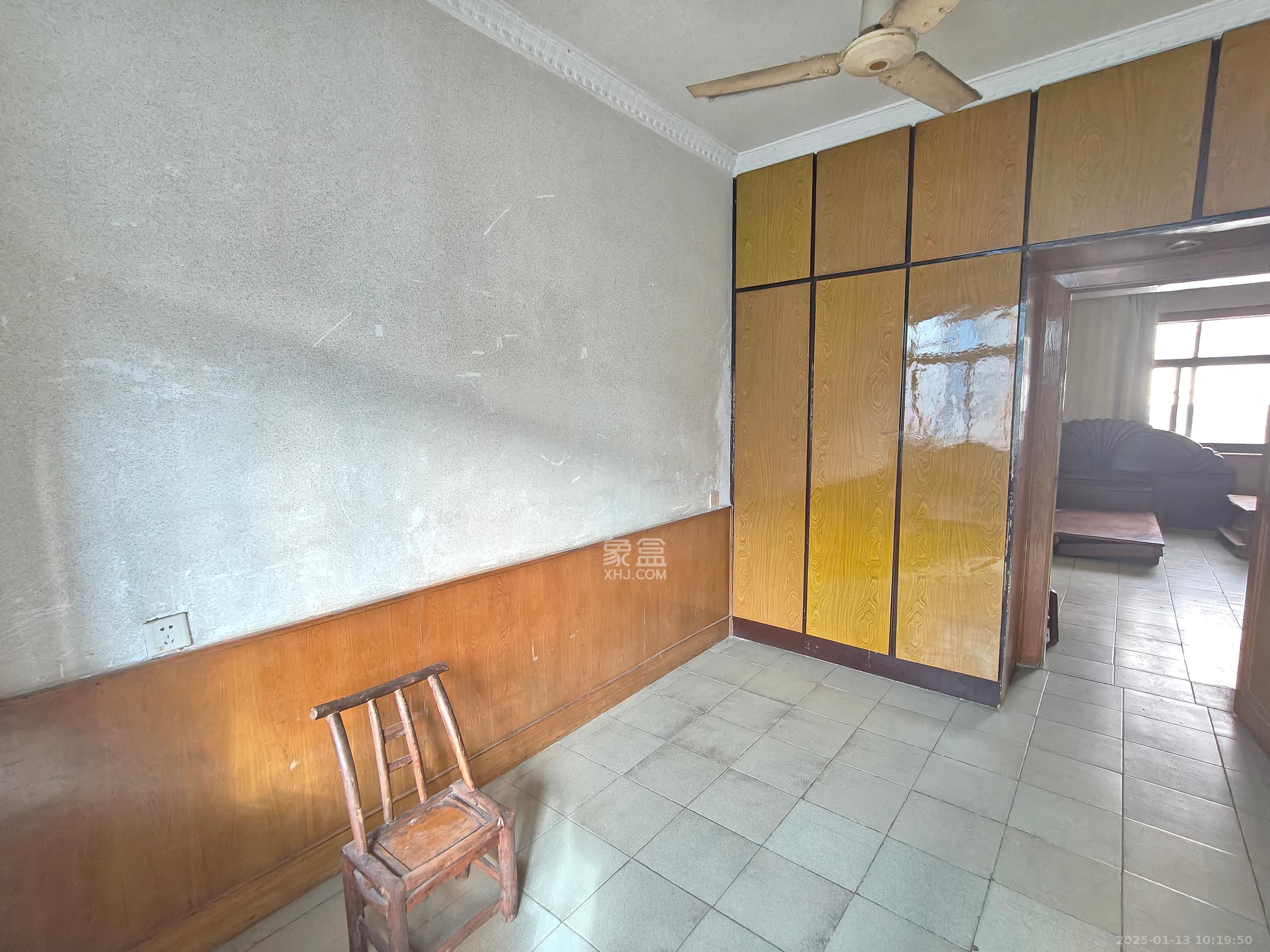 东风路汽车城宿舍 3室2厅1卫 700.0元/月 东风路汽车城宿舍 3室2厅1卫 700.0元/月室内图