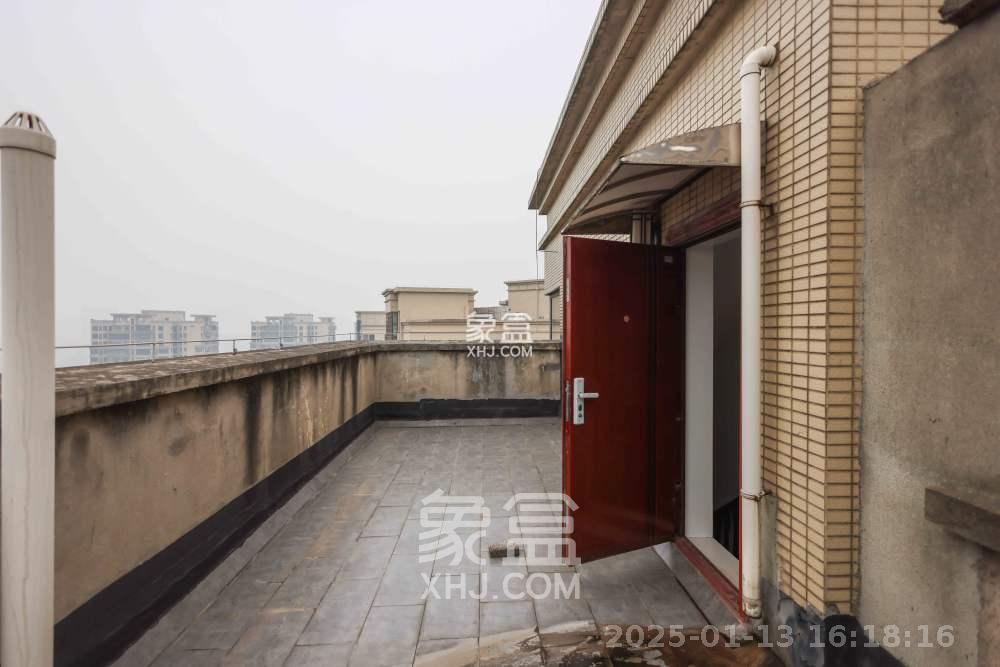 保利麓谷林语F区 4室2厅2卫 4000.0元/月 保利麓谷林语F区 4室2厅2卫 4000.0元/月室内图