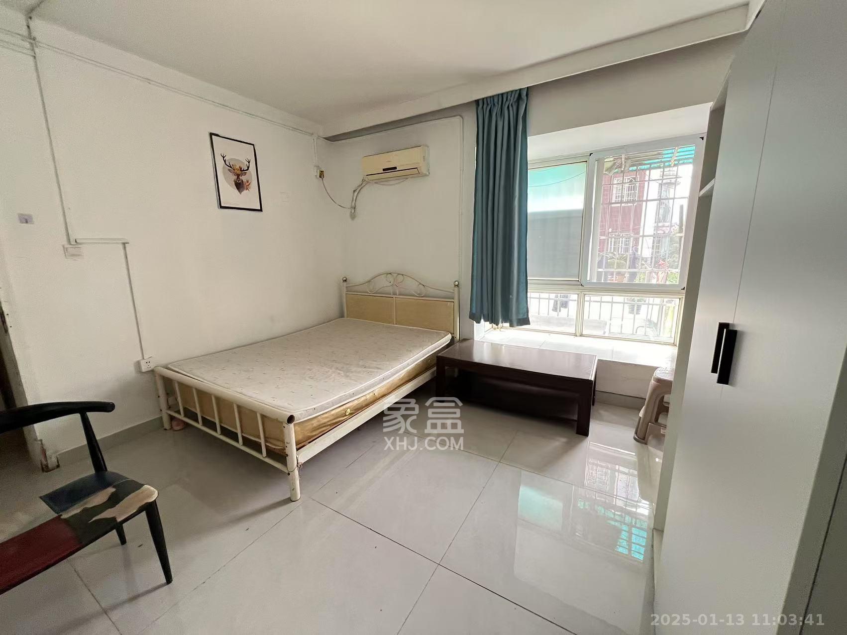 银力家园 1室1厅1卫 1000.0元/月 银力家园 1室1厅1卫 1000.0元/月室内图