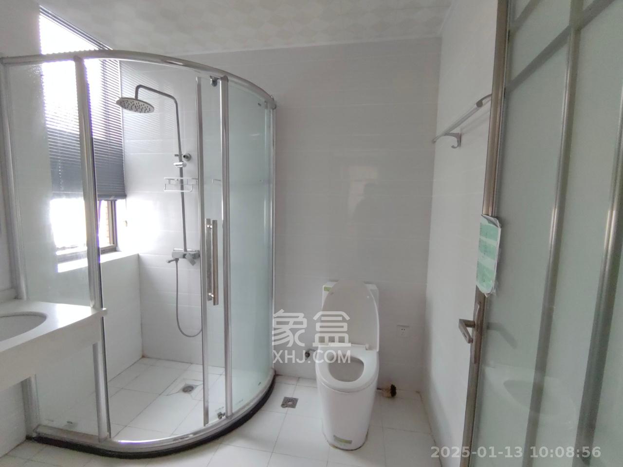 颐和佳园  4室2厅2卫   3200.00元/月室内图