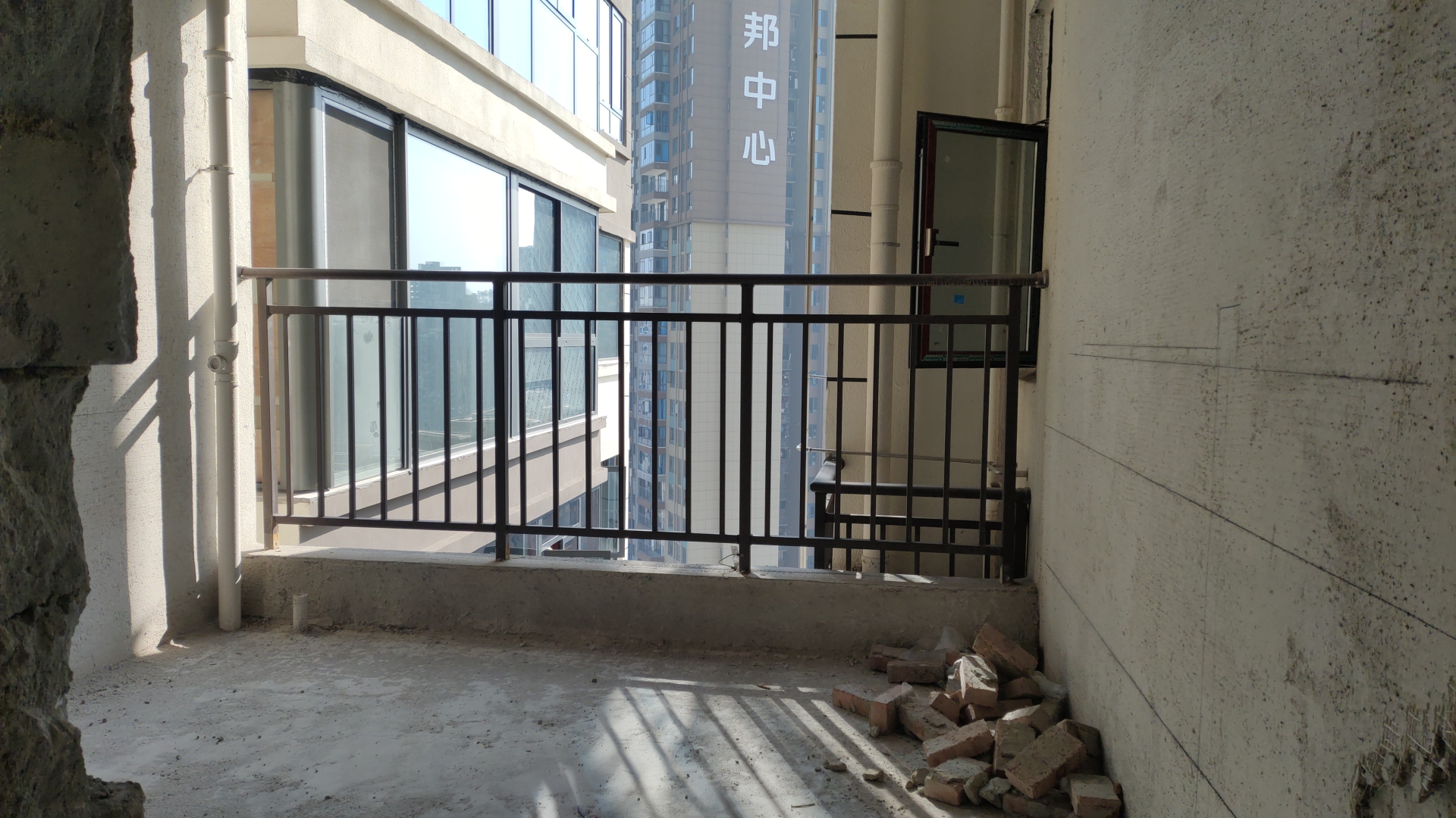 中甸.龙雲台  3室2厅2卫    78.8万 中甸.龙雲台  3室2厅2卫    78.8万其他