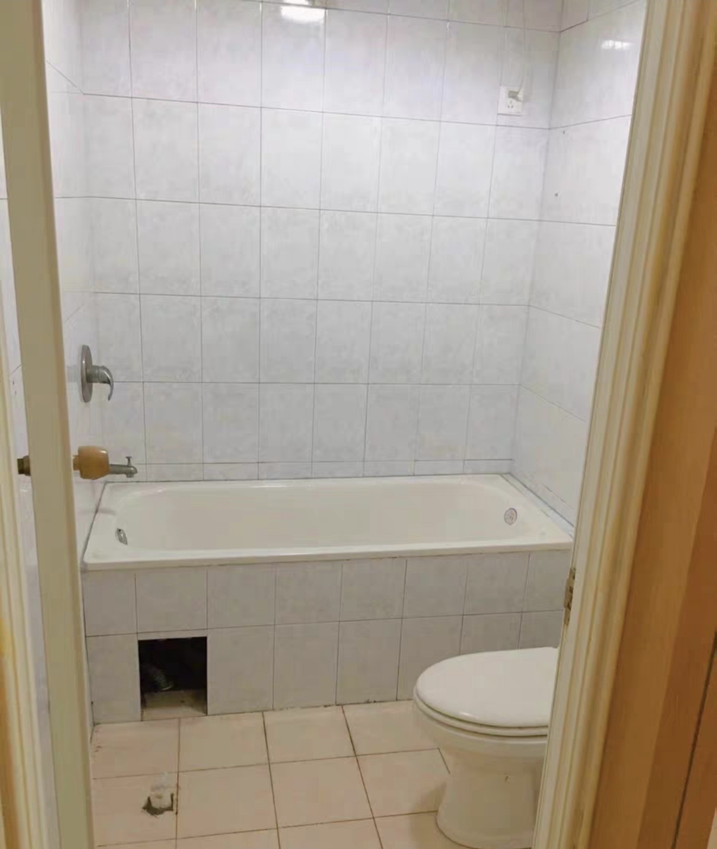 菊苑东区 4室2厅2卫 1280.0元/月 菊苑东区 4室2厅2卫 1280.0元/月室内图