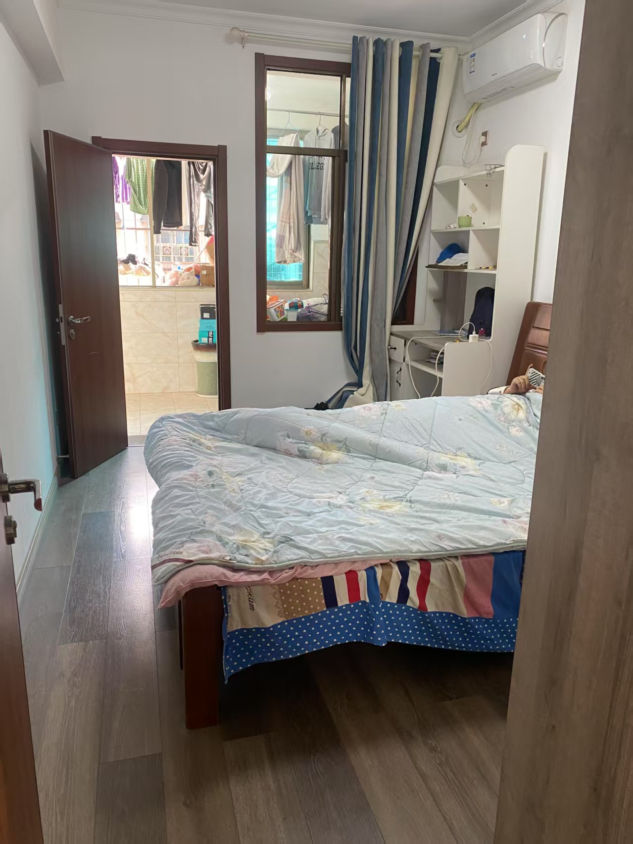 涟邵矿务局机修厂8栋（独栋）  3室2厅1卫    54.8万客厅