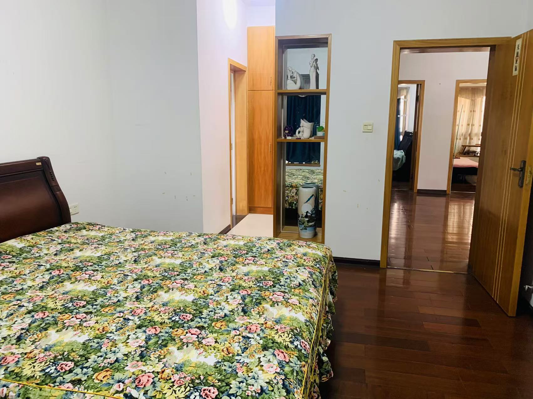 梓山苑小区  3室2厅2卫    44.0万室内图