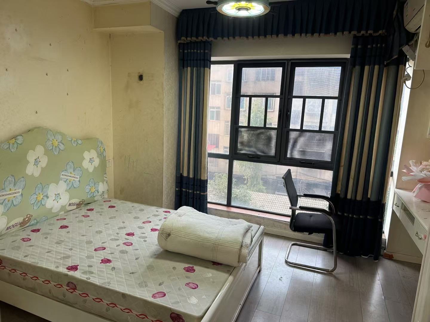 东方豪苑  7室4厅2卫    2800.0元/月室内图