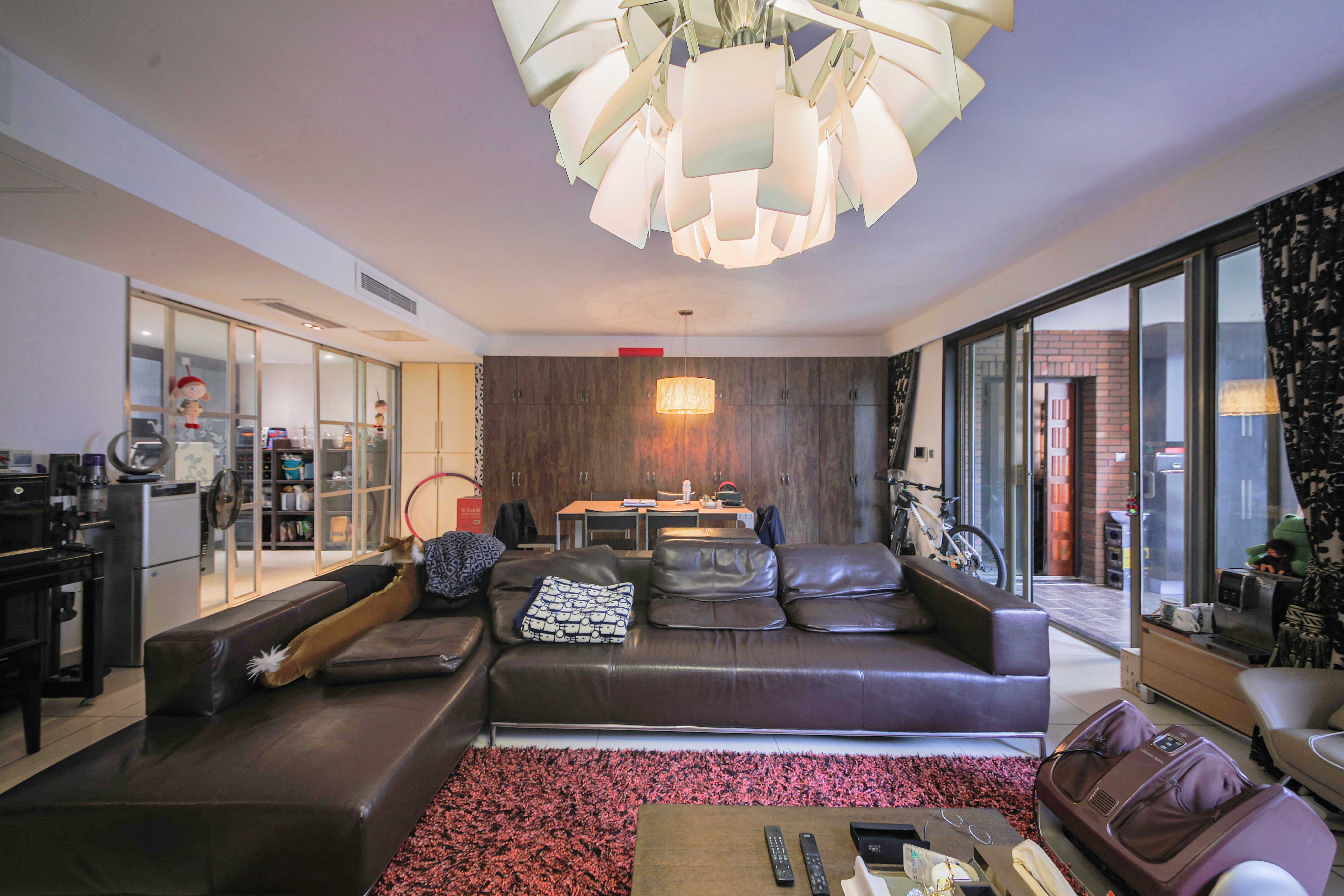 奥林匹克花园 4室2厅2卫 220.0万 奥林匹克花园 4室2厅2卫 220.0万客厅