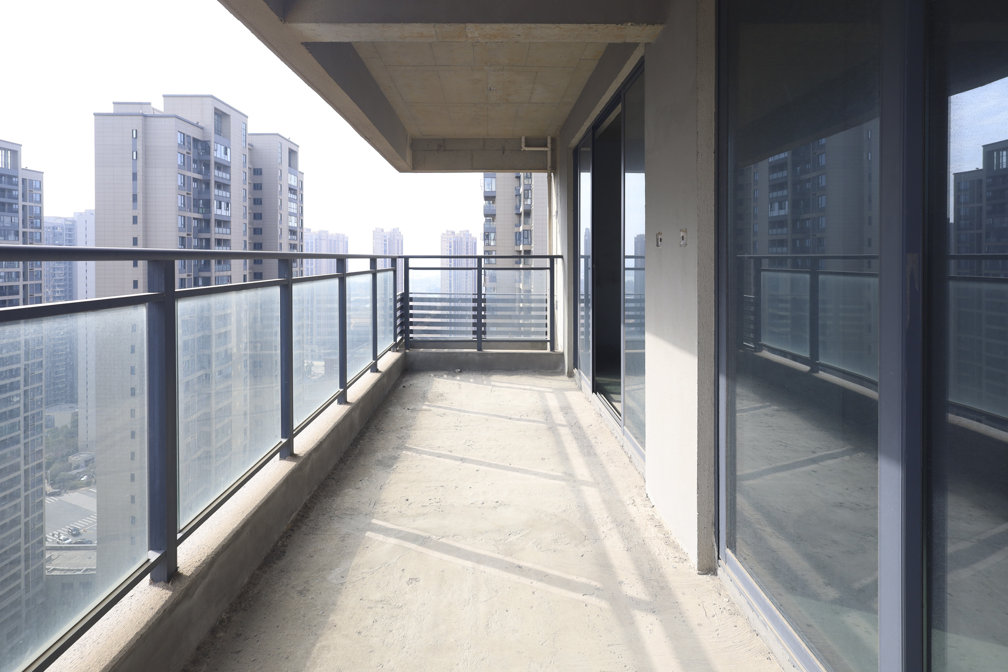 嘉宇北部湾BC区  4室2厅2卫    62.0万 嘉宇北部湾BC区  4室2厅2卫    62.0万阳台