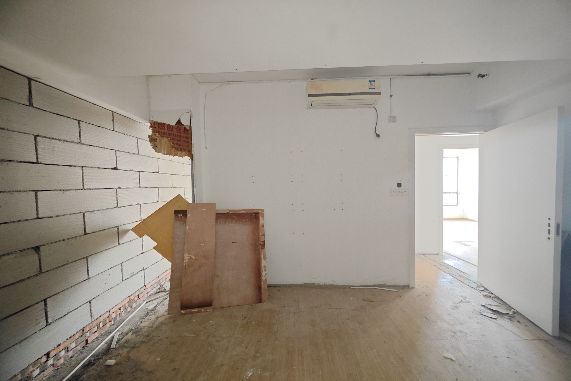 万博汇 1室1厅1卫 42.8万 万博汇 1室1厅1卫 42.8万卧室